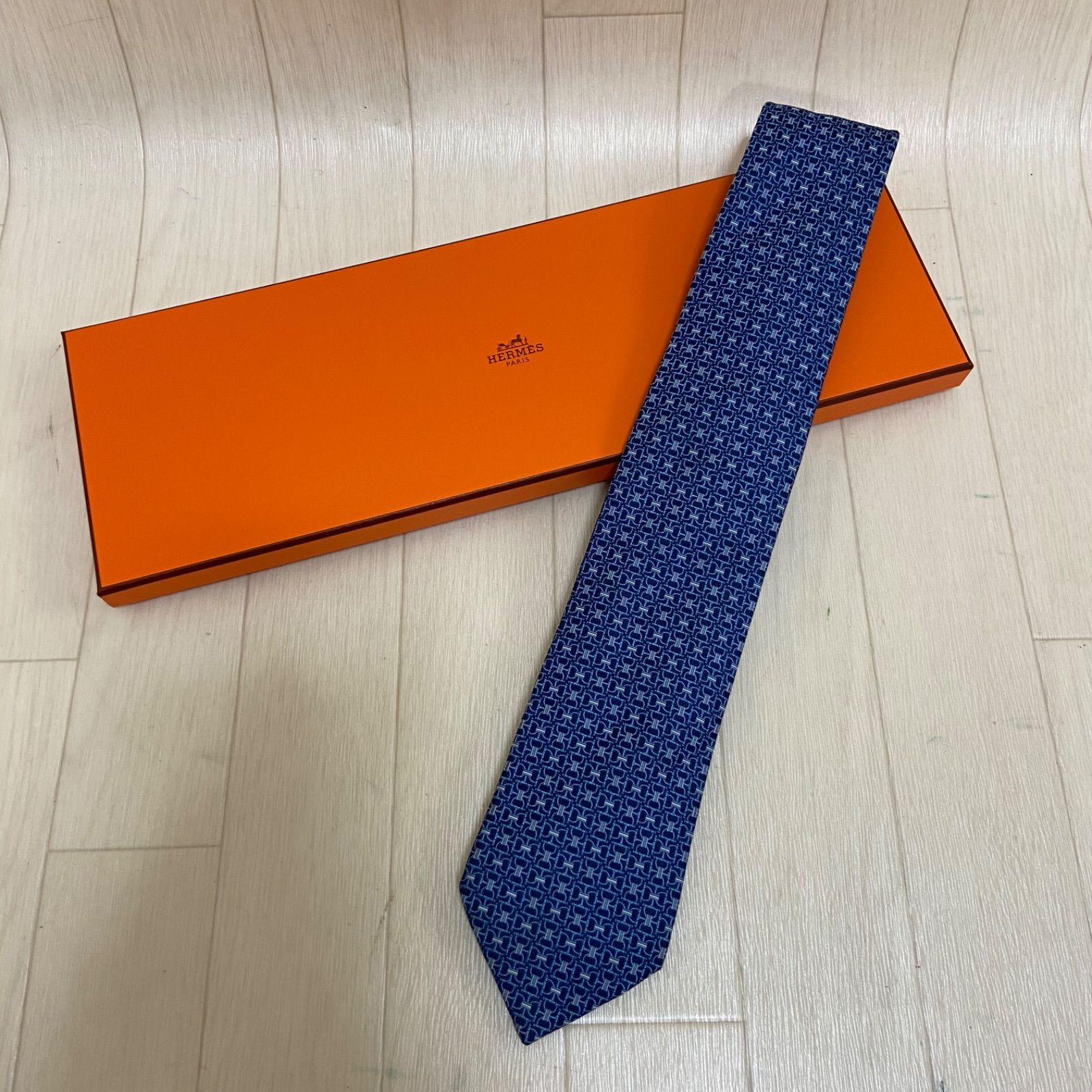 鑑定済み】HERMES エルメス シルク100% ネクタイ 総柄 ブルー系