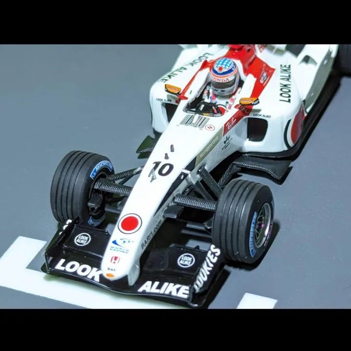 ミニチャンプス 1/43 BAR006 佐藤琢磨コレクション - メルカリ ミニチャンプス 1/43 BAR006 佐藤琢磨コレクション - メルカリ