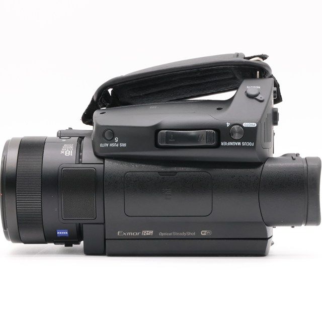 FDR-AX700