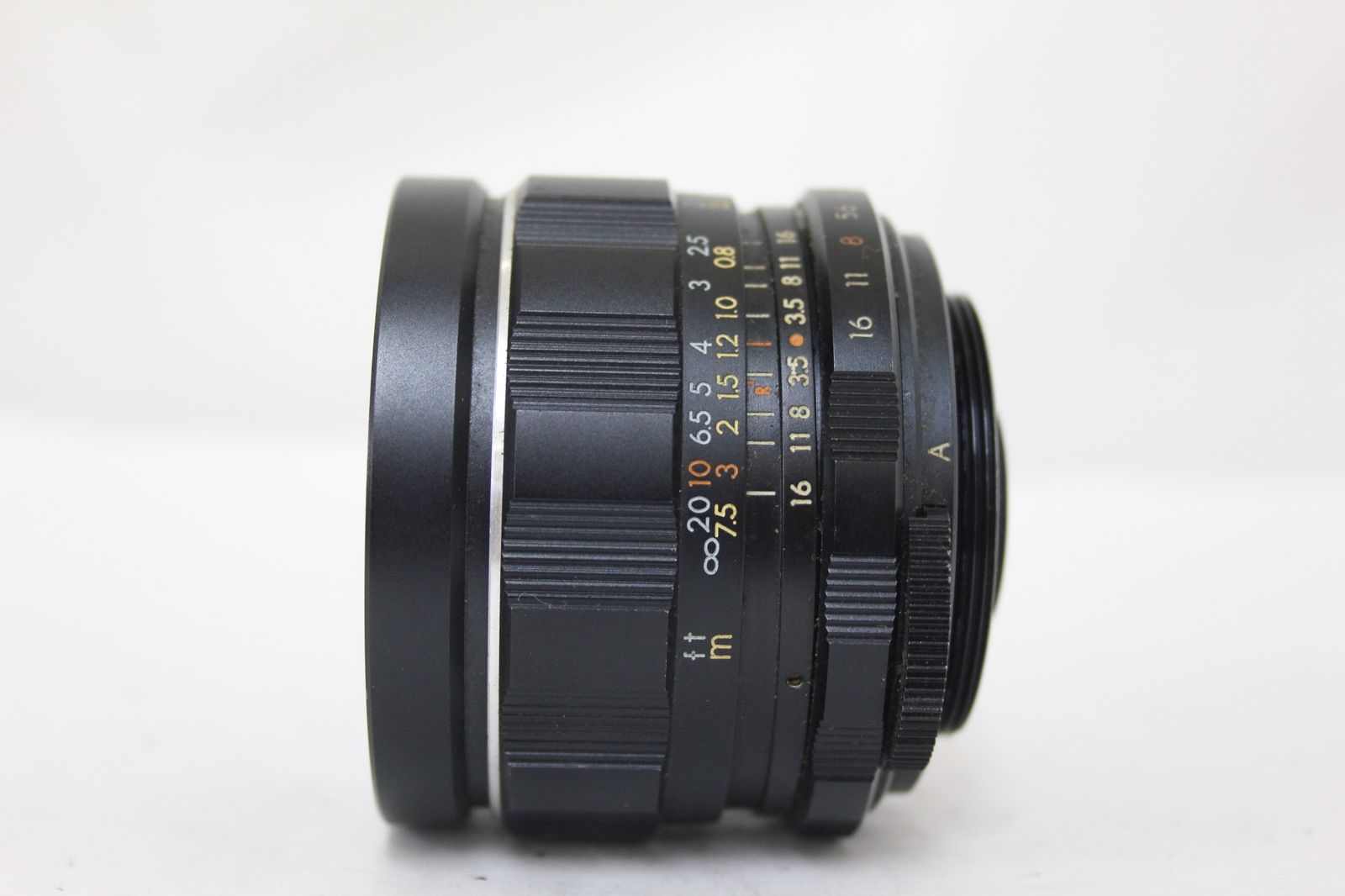 28mm F3.5