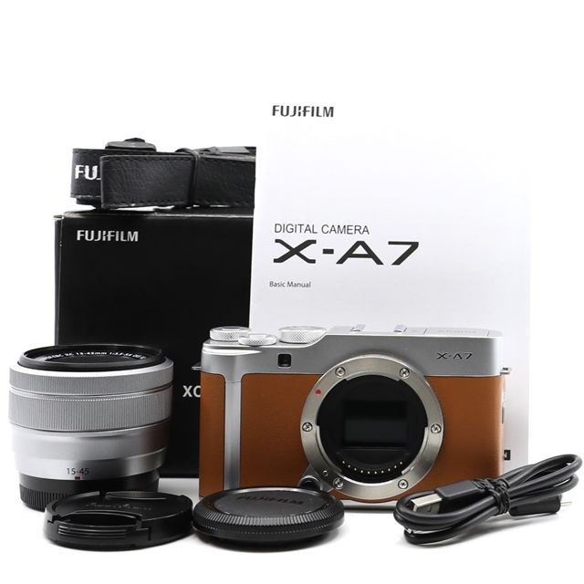 ＜良品＞フジフィルム FUJIFILM ミラーレス一眼カメラ X-A7レンズキット キャメル X-A7LK-CA