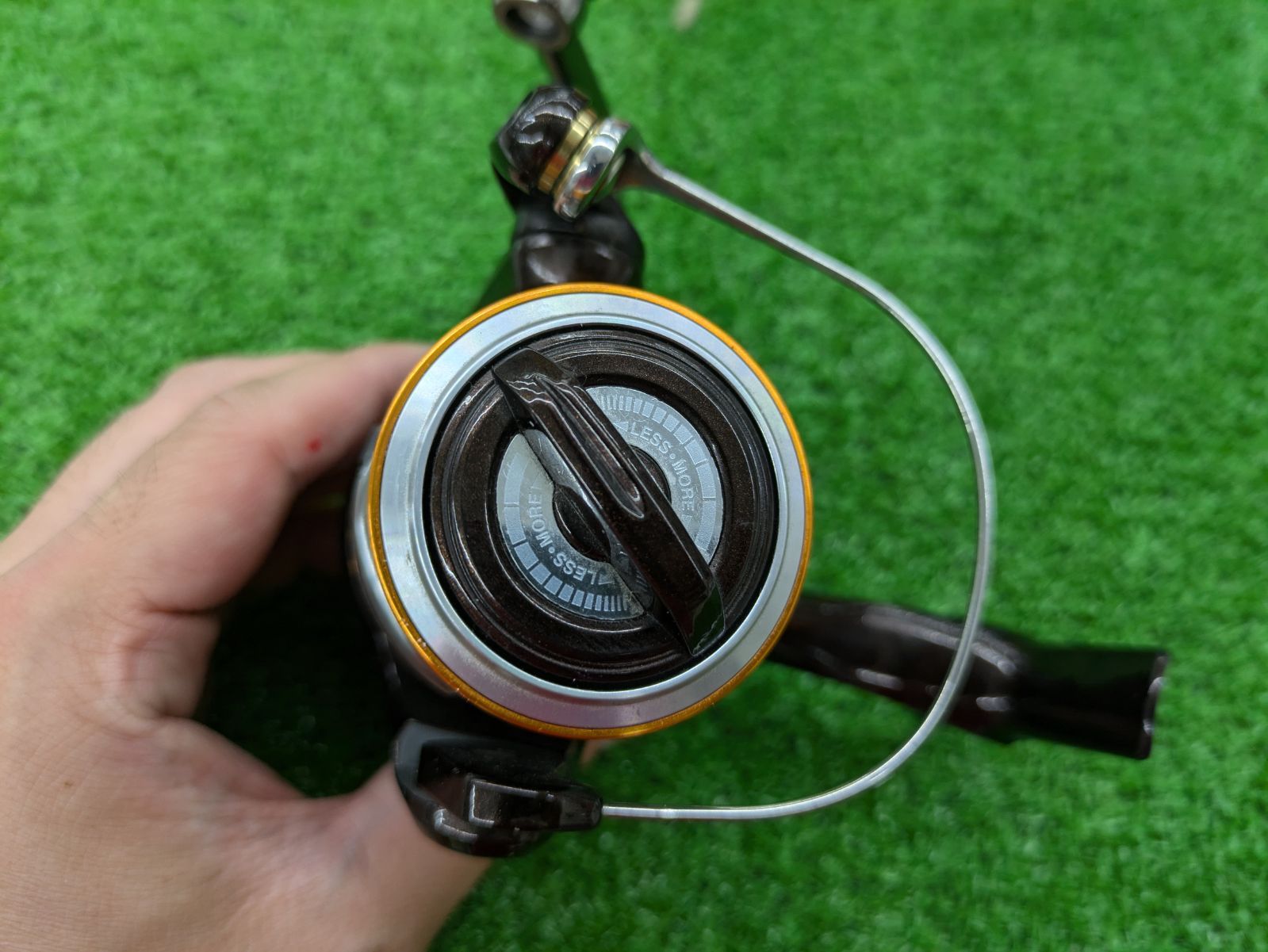 SIMANO Soare CI4+ 2000HGS スピニングリール