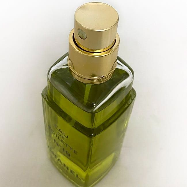 シャネル 香水 NO19 オードトワレ 開封済み CHANEL 節約