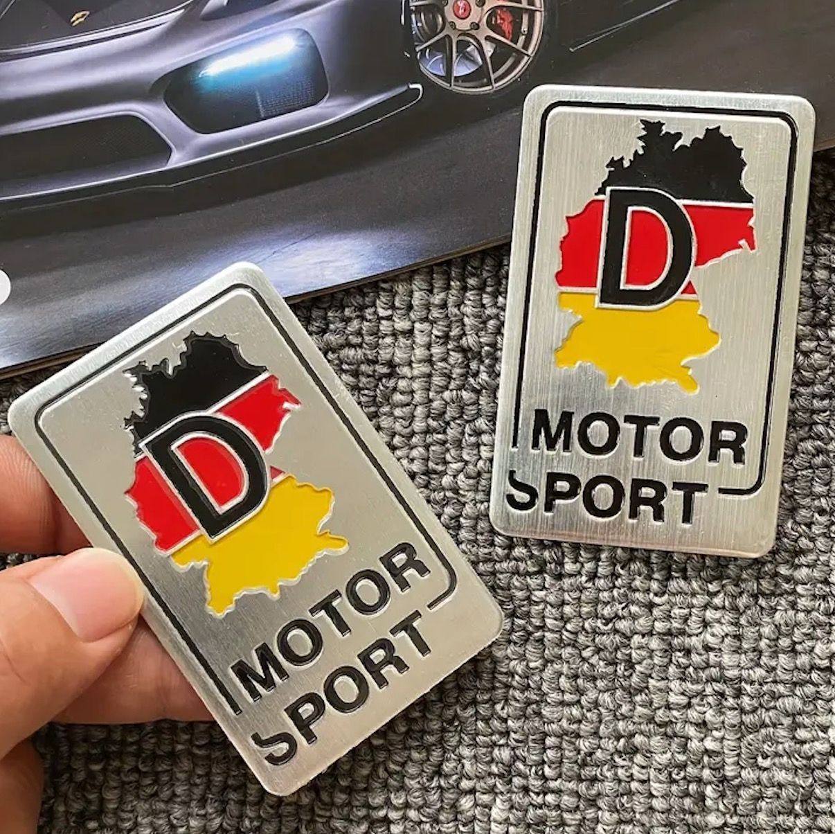1000R エンブレム 2枚セット ドイツ国旗デザイン ドイツ 国旗 エンブレム 2個 ステッカー シール アクセサリー