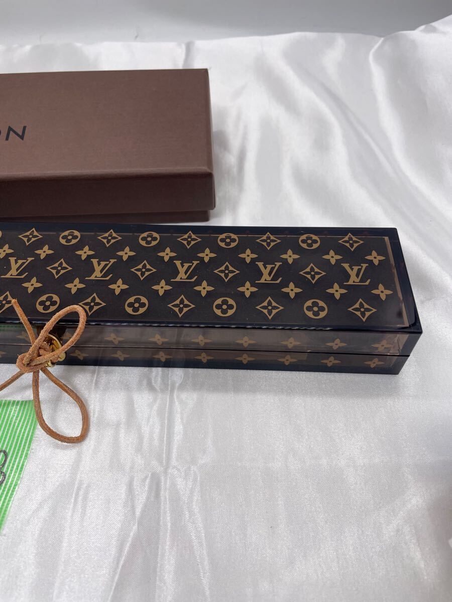 LOUIS VUITTON ノベルティー お箸 ＆箸置き 限定品 未使用品】Louis