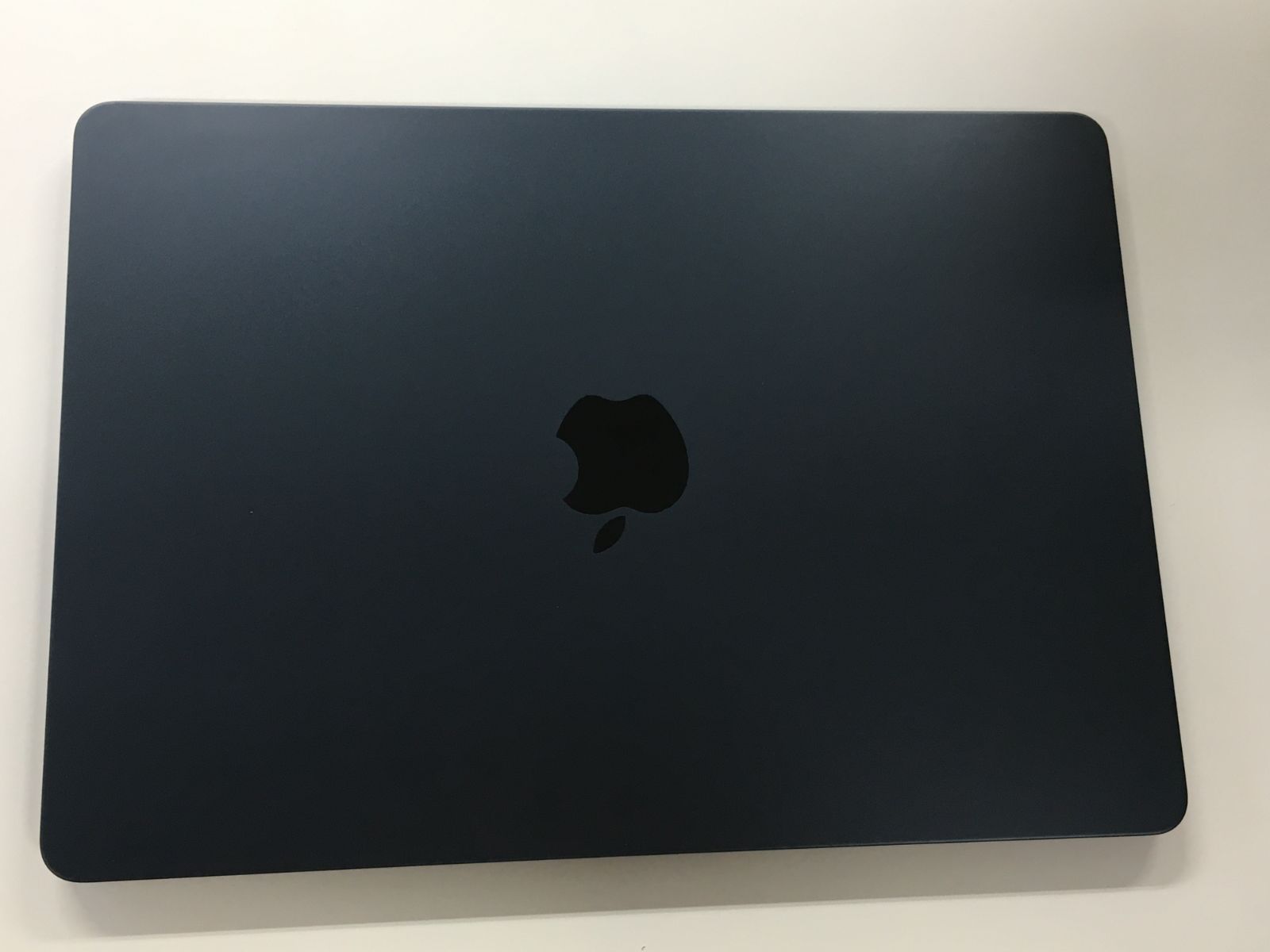 美品】MacBookAir M2 24GB/2TB ミッドナイト15インチ