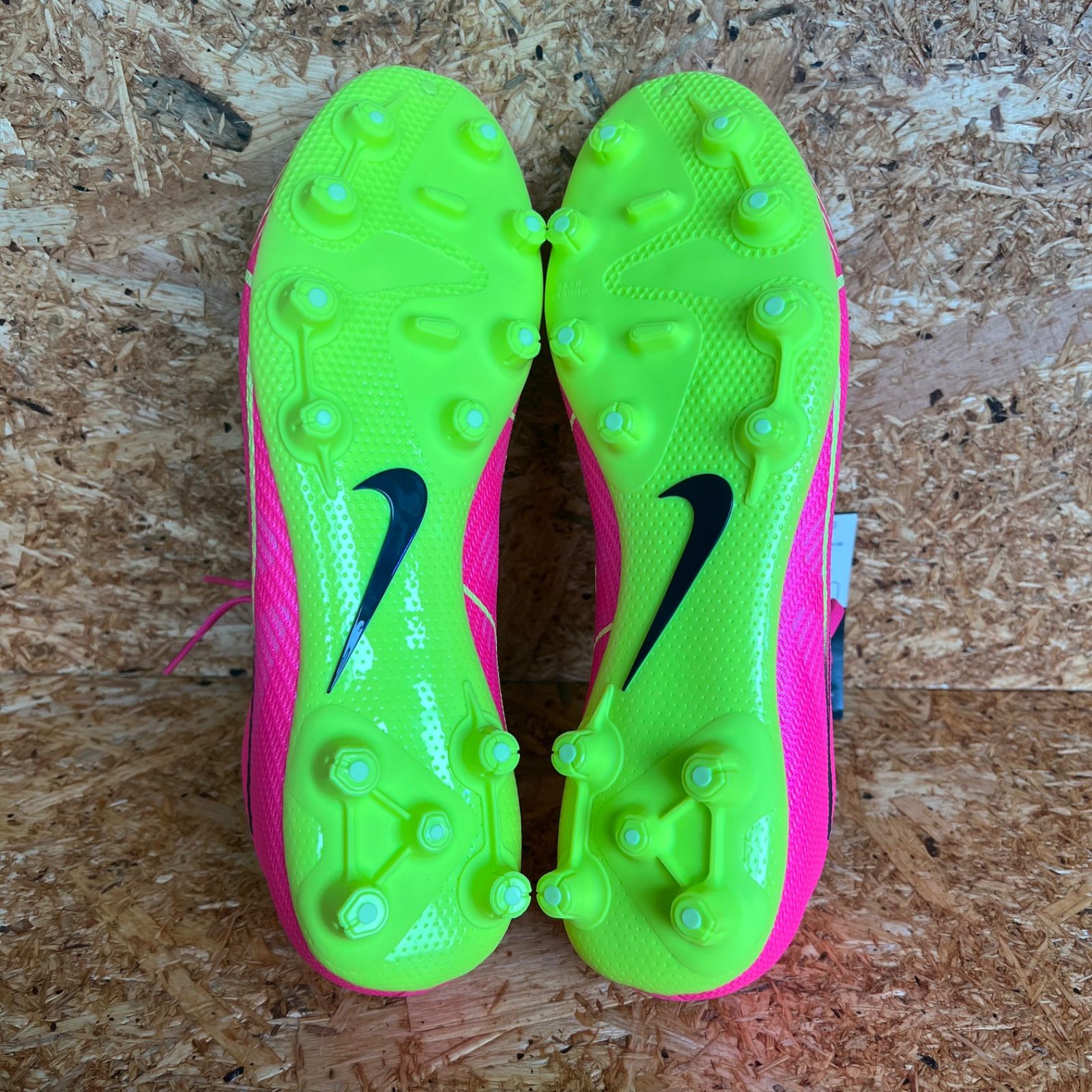 28.0cm ナイキ NIKE ズーム ヴェイパー 15 PRO HG サッカー 28.0cm ナイキ NIKE ズーム ヴェイパー 15 PRO HG サッカー