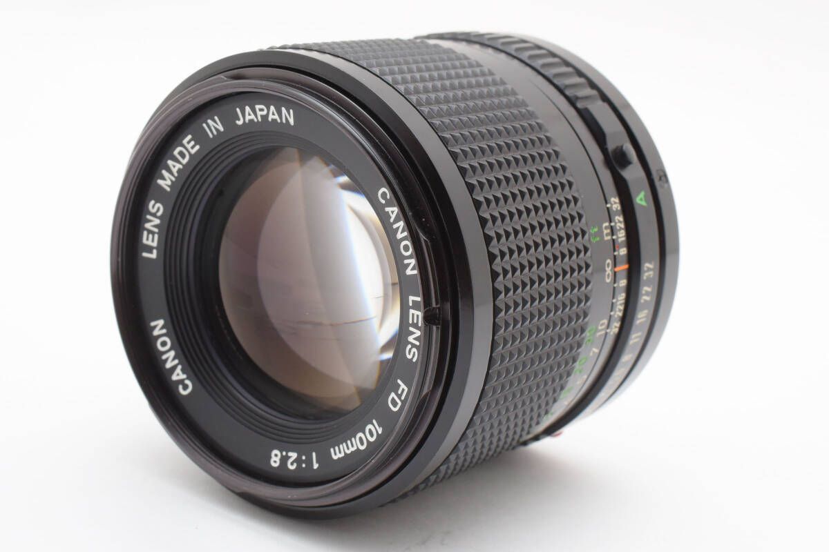 100mm F2.8