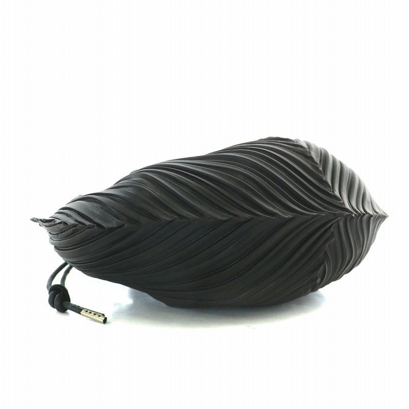 イッセイミヤケ 巾着 ポーチ PLEATS PLEASE プリーツプリーズ イッセイミヤケ プリーツ加工