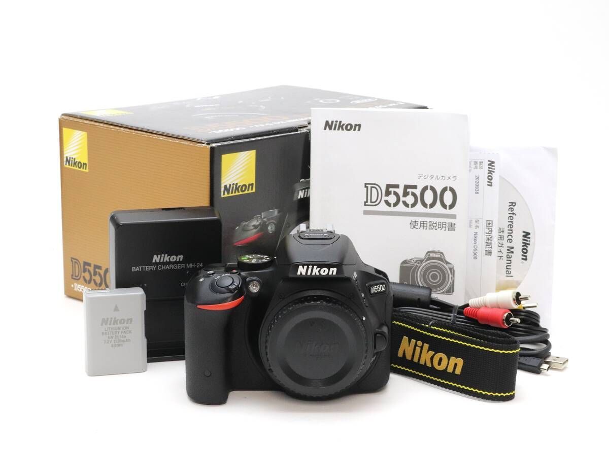 AA- (極上品) Nikon ニコン D5500 ボディ ブラック シャッター数