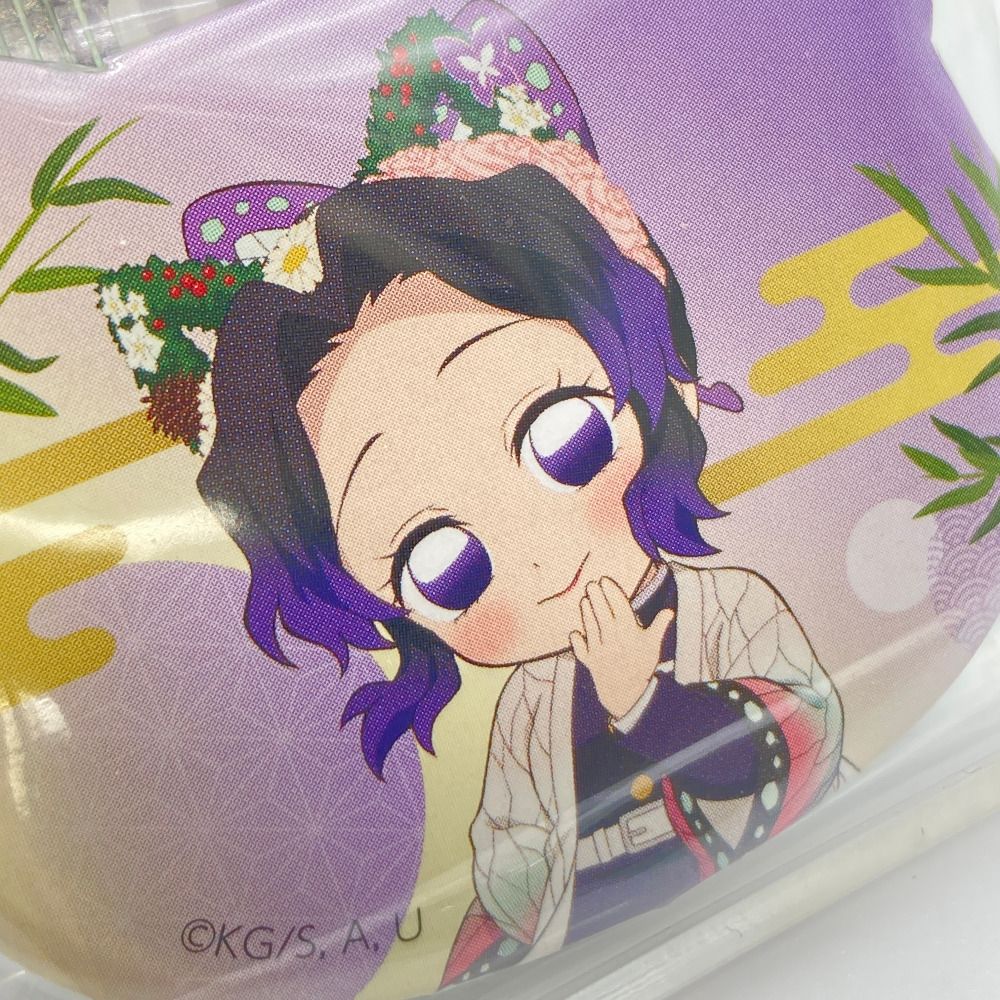 鬼滅の刃 胡蝶しのぶ ねこ型缶バッジ 「特別任務発生!ナンジャタウンニ