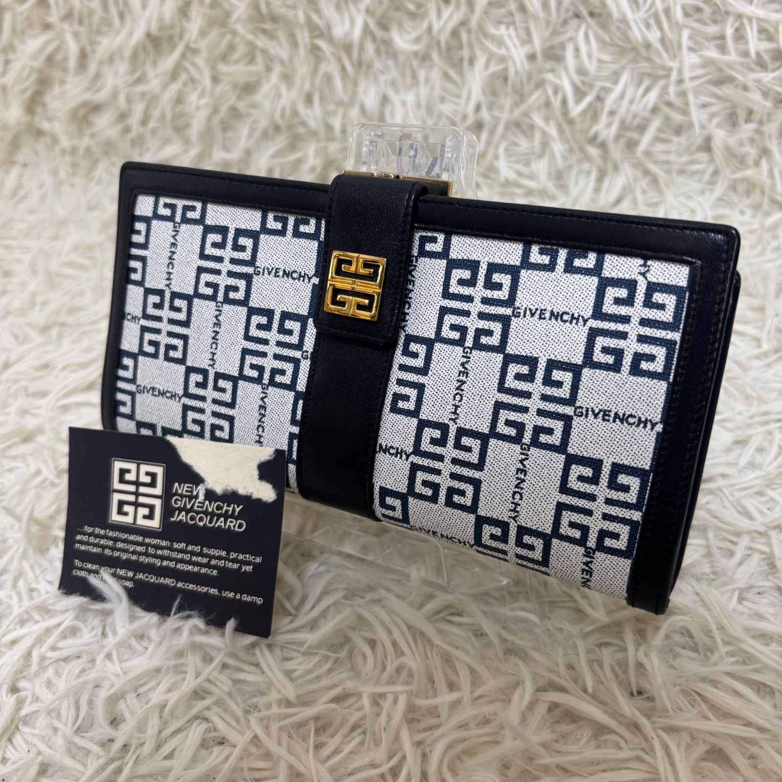 【極美品✨】ジバンシー 4Gロゴ がま口 折り財布 レザー 黒色 ✨美品✨GIVENCHY ジバンシー2つ折り財布がま口4Gロゴデカロゴ