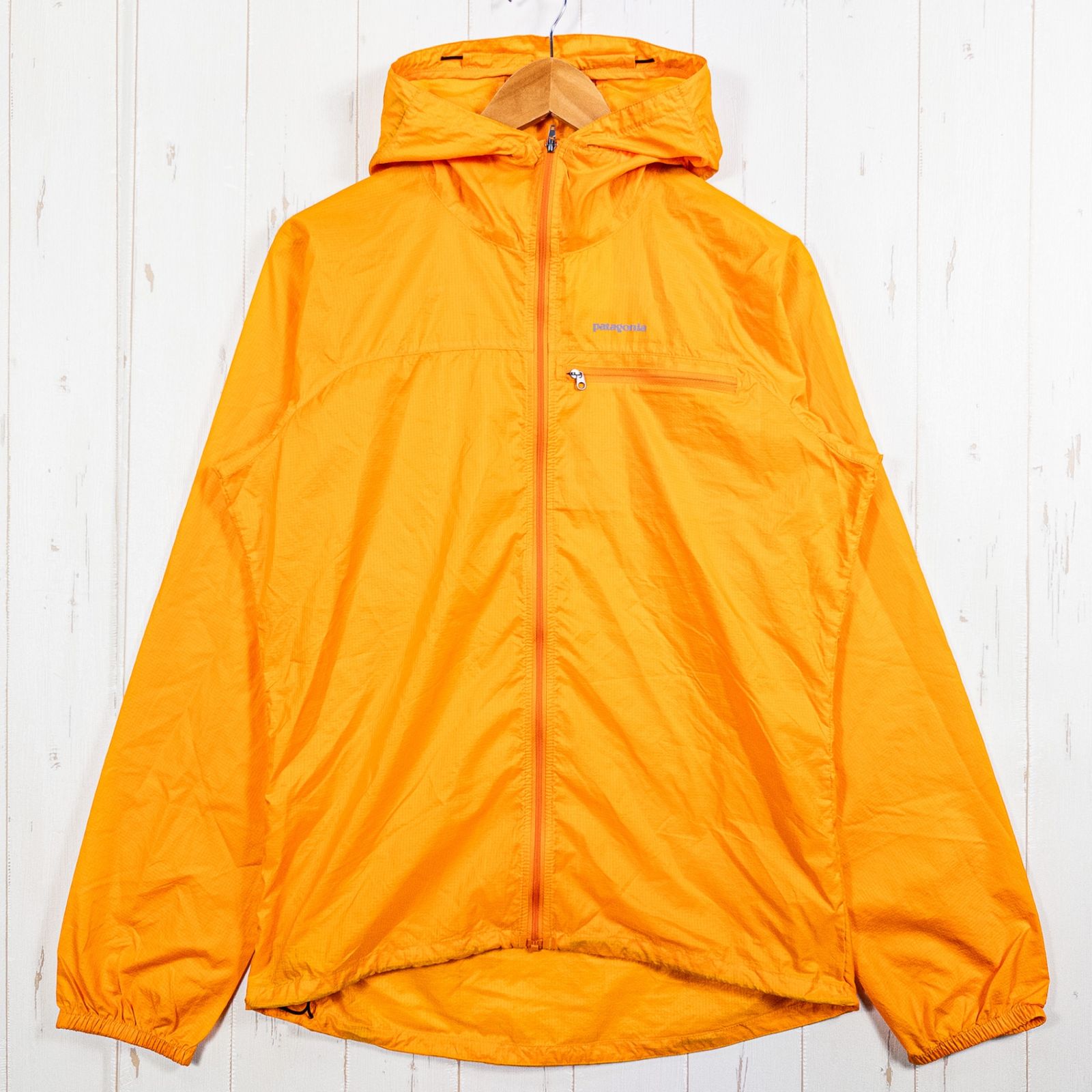 【Men's S オレンジ系】 2010 Patagonia ( パタゴニア ) フーディニ ジャケット Houdini Jacket MAN / Mango ナイロン ウェア トップス アウター ジャケット ウィンドシェル z0005283
