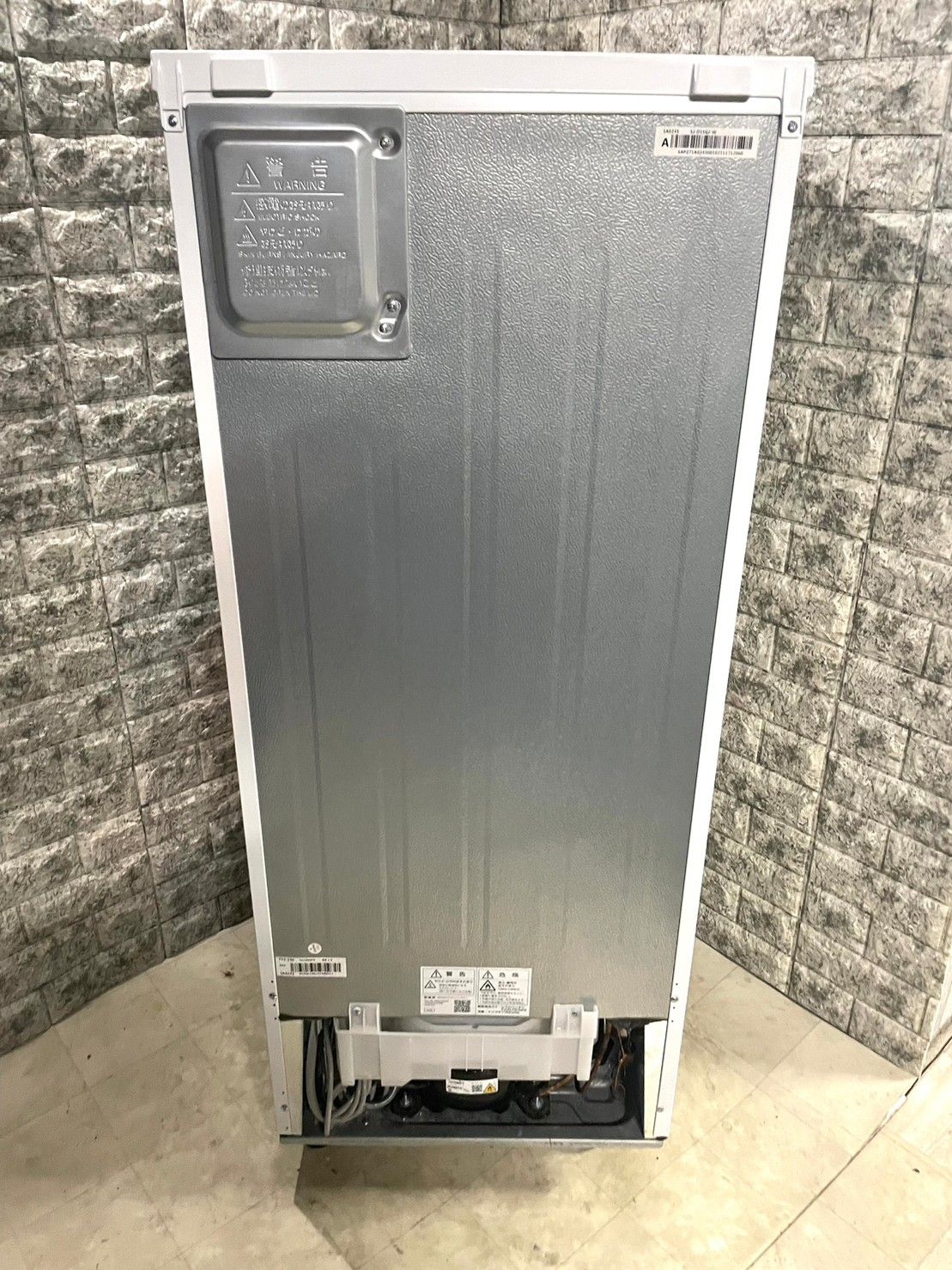 【美品】大阪送料無料★3か月保障付★2021年★SJ-D15GJ-W★IR-70 美品】大阪送料無料☆3か月保障付き☆冷蔵庫☆シャープ☆