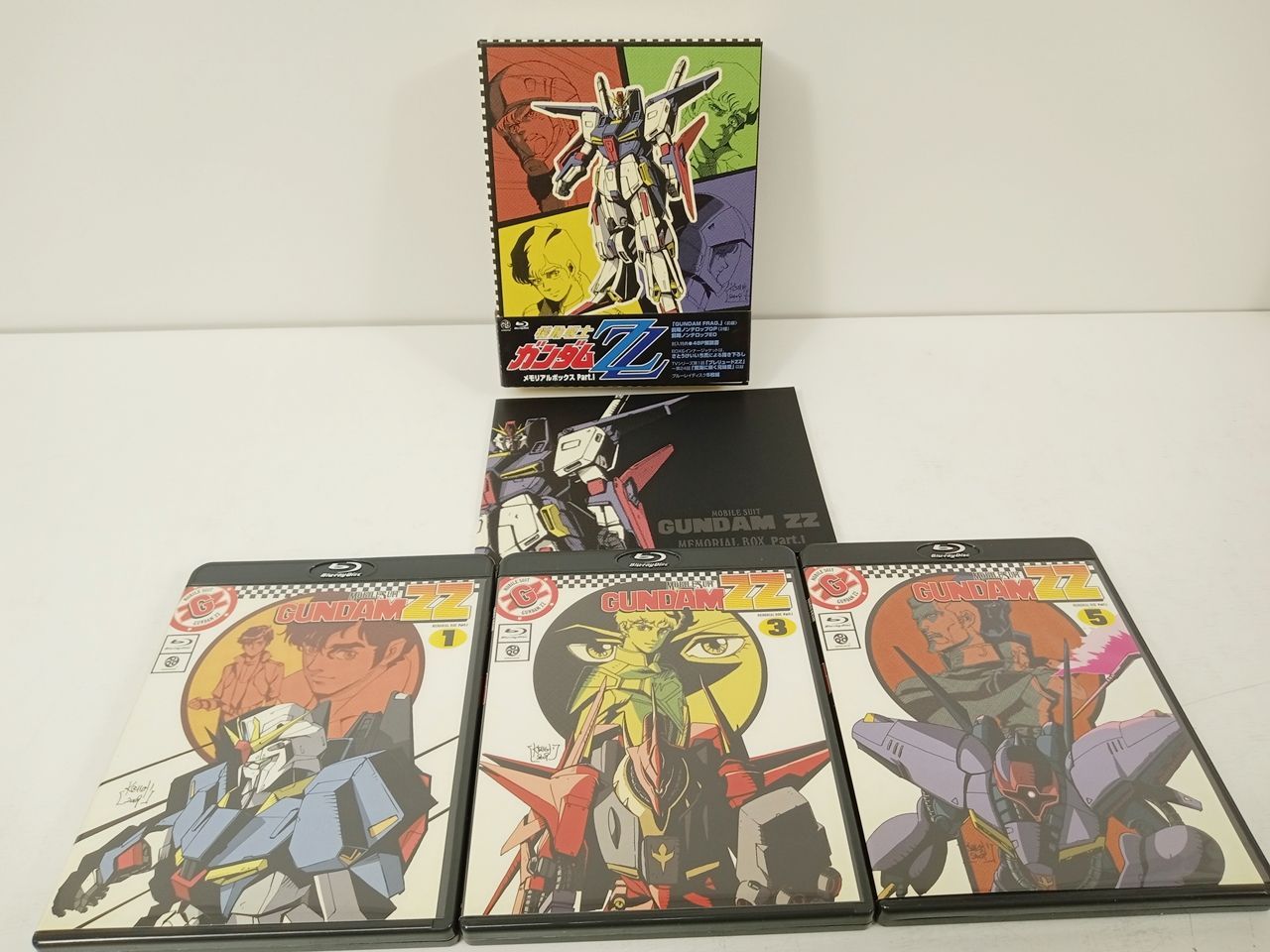Blu-ray BOX 機動戦士ガンダムZZ メモリアルボックス パート1&2セット