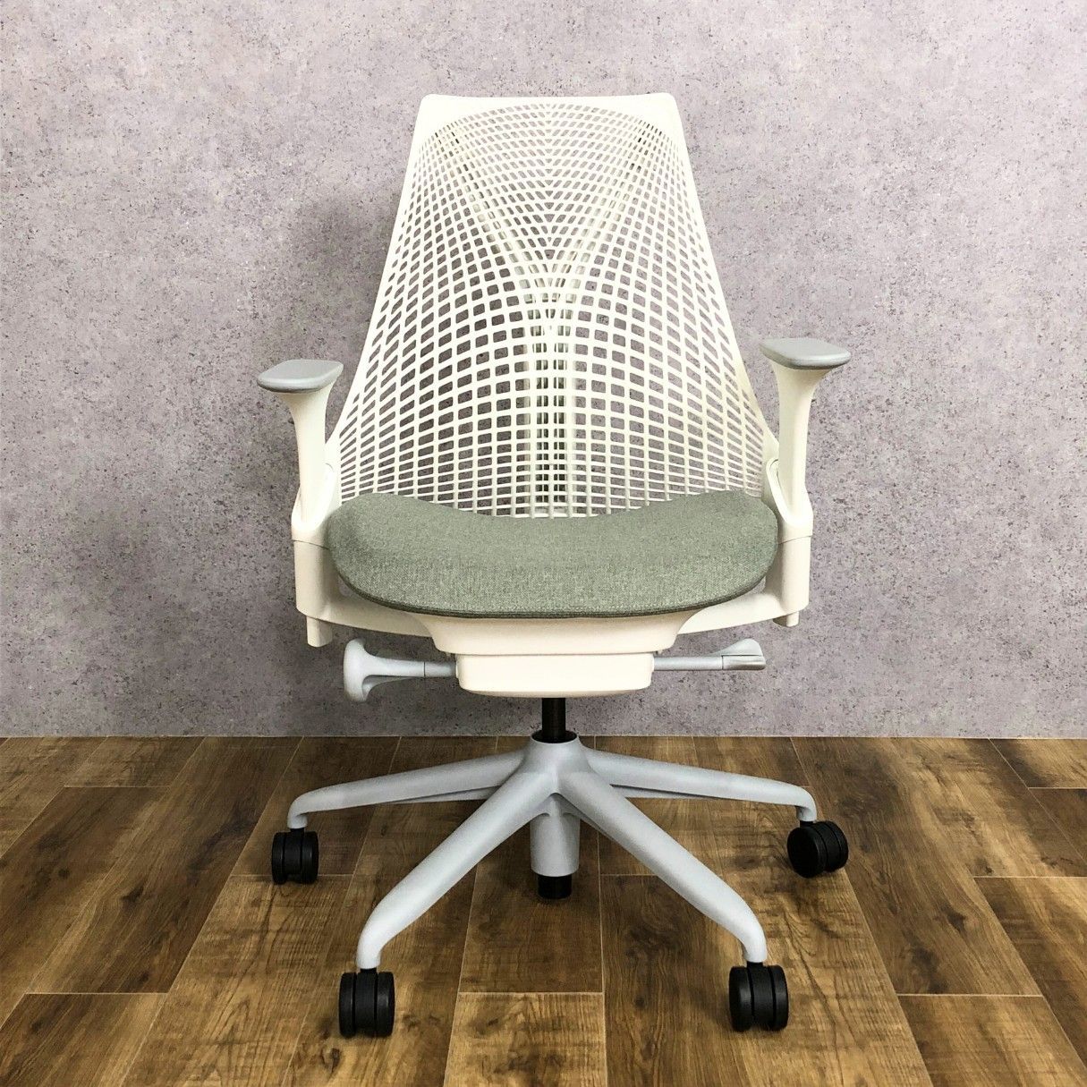 中古品】2021年製 SAYL CHAIR セイルチェア 前傾チルト有り ホワイト