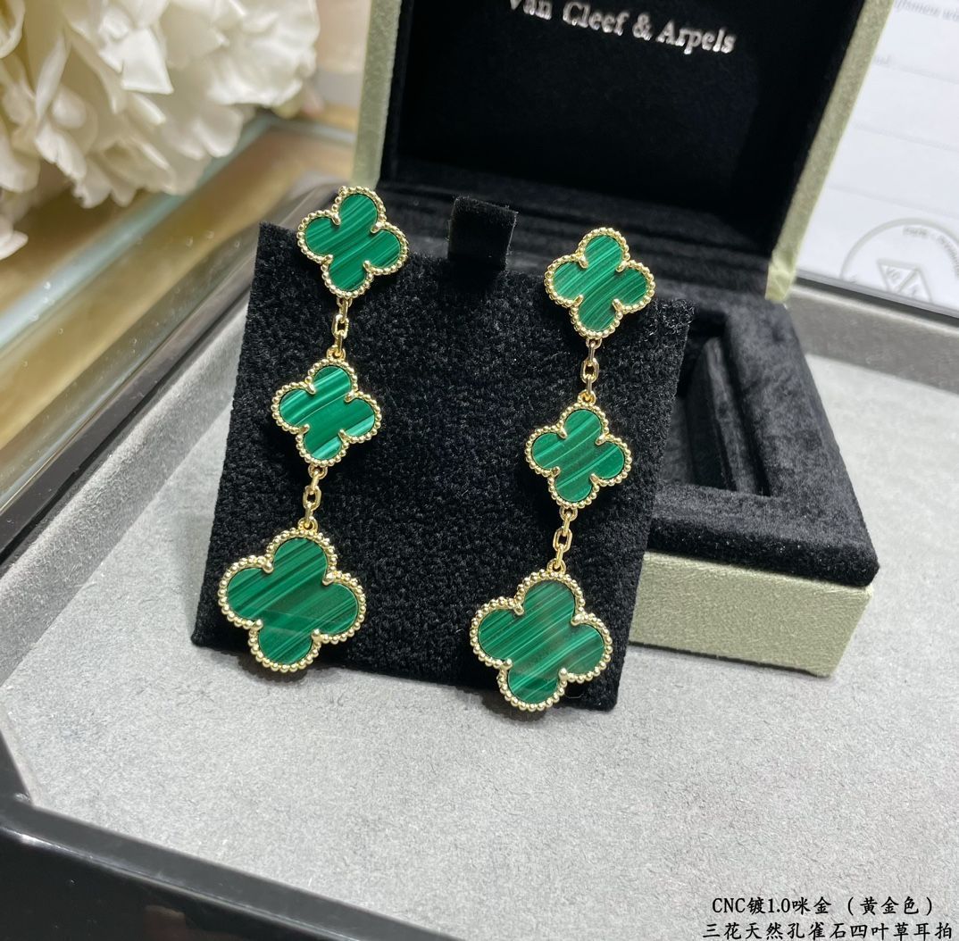 Van Cleef - Arpels アルハンブラ マラカイト トリプルフラワー イヤークリップ - モデル ヴァン クリーフ - アーペル レディースジュエリー｜ ｜ -MM輸入1