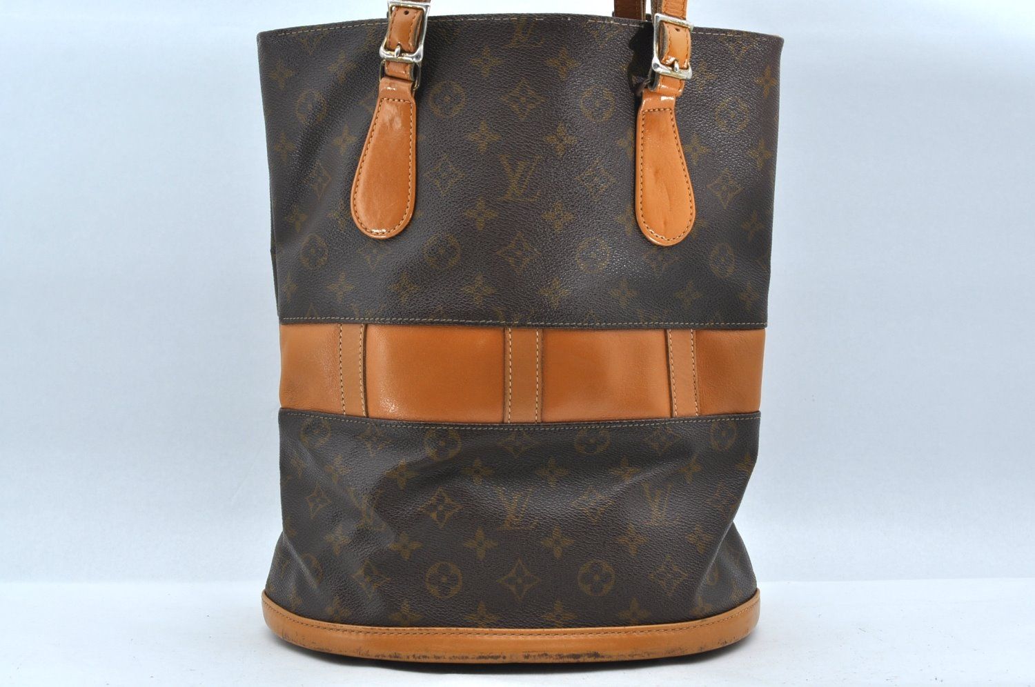 LOUIS VUITTON ルイヴィトン モノグラム バケット GM ショルダーバッグ