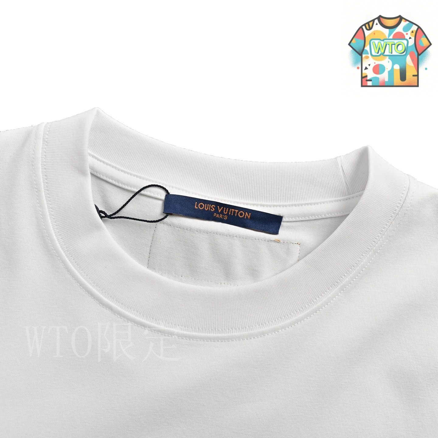 【25FW/シンプルロゴ】Louis Vuitton Tシャツ 今日特価】Louis Vuitton 25ss バックロゴプリント T シャツ