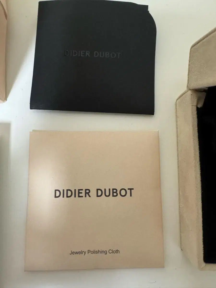 DUBOT ディディエドゥボ