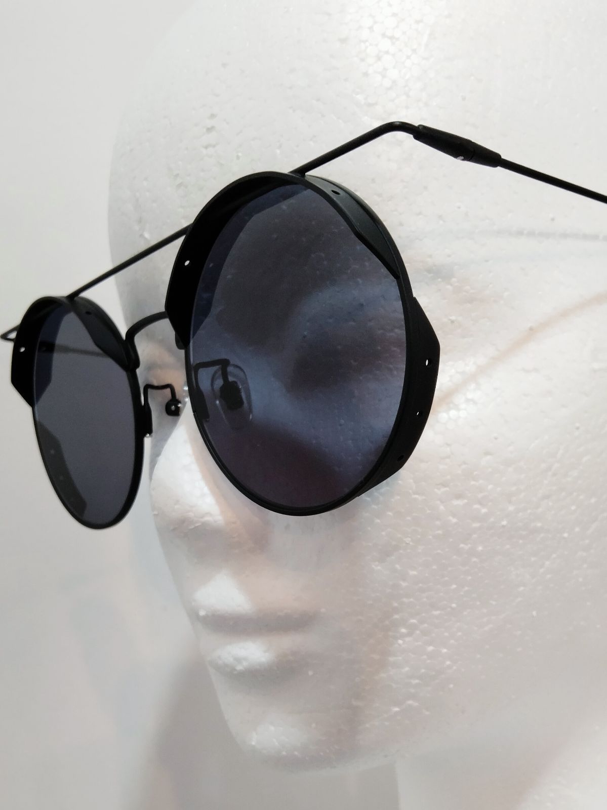 サングラス　ヨウジヤマモト 楽天市場】YOHJI YAMAMOTO ヨウジヤマモト サングラス 20-9005 col.1/2