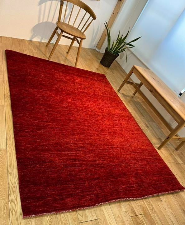 夏の大キャンペーン】天然ラグガゼニラハット194×146 真紅赤