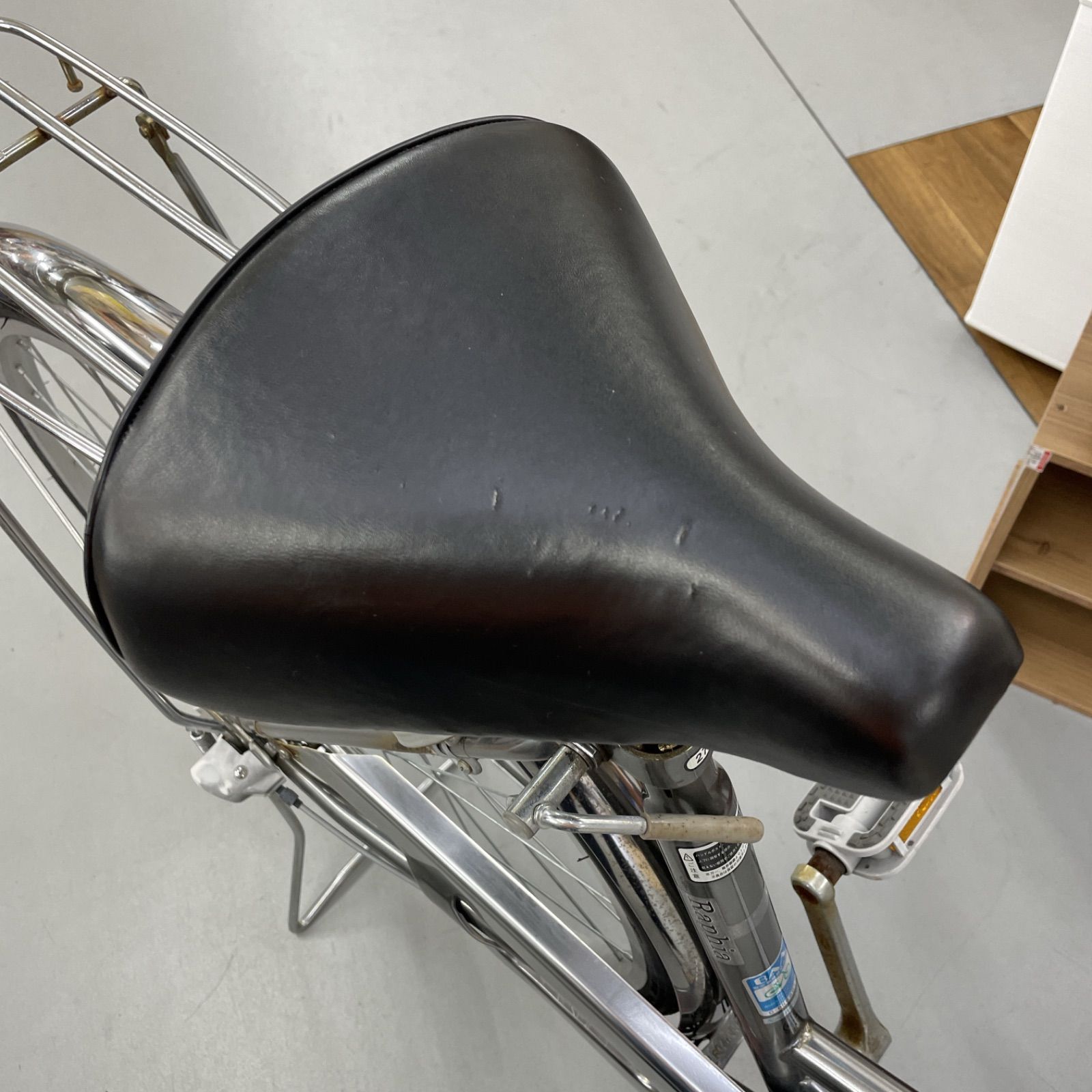 R647 ☀️軽快自転車☆ Raphia ☆ 27インチ ☆内装3段☆ローラー