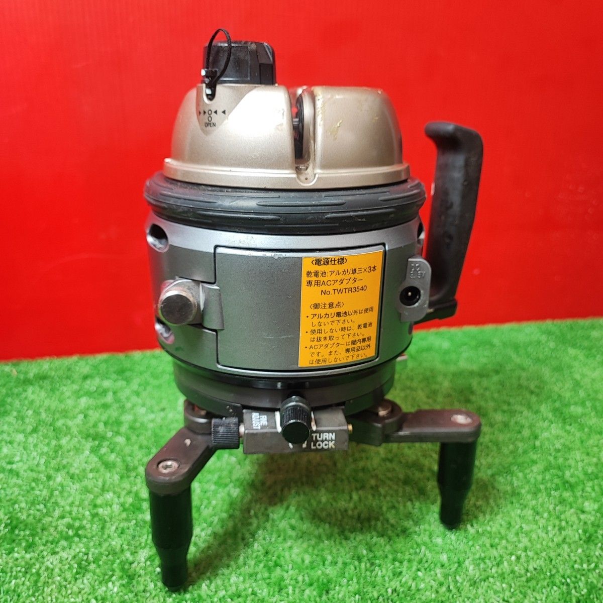 【中古】NISSHO ニッショー ROBOLINE ロボライン CP-808 レーザー墨出し器 中古】NISSHO ニッショー ROBOLINE ロボライン CP-808 レーザー墨出し器