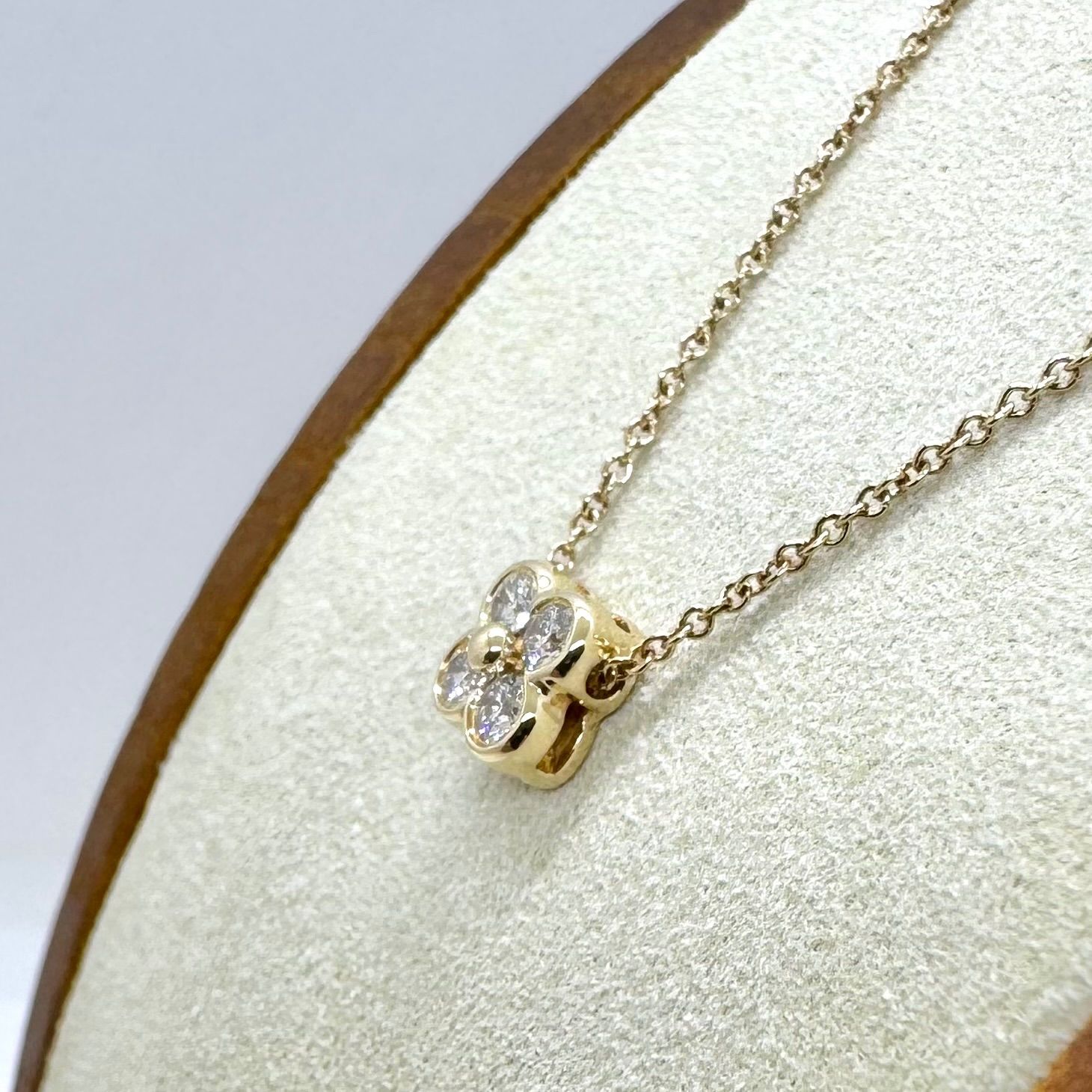 Tiffany &Co. 750 ベゼルセット フラワー ダイヤ ネックレス 4p