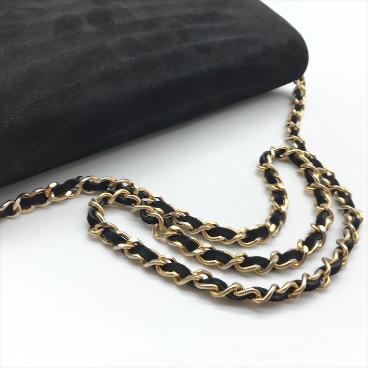 美品 CHANEL シャネル ココマーク スエード ハーフムーン ターンロック ヴィンテージ チェーン ショルダー バッグ ブラック 黒 a8758 美品 CHANEL シャネル ココマーク スエード ハーフムーン ターンロック