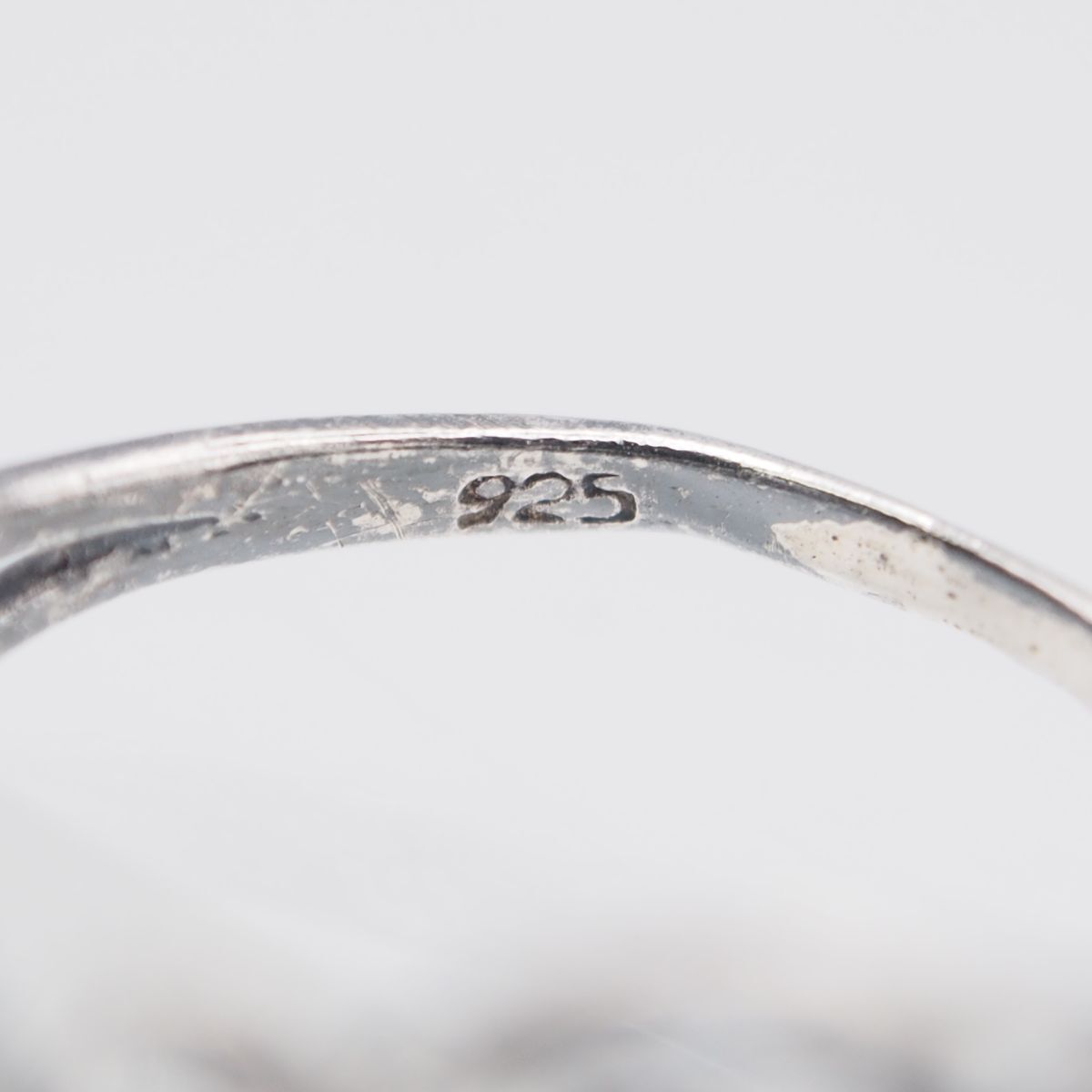 真作刀勢画　【扇面美人画】　宮田雅之　一点もの作品　額装　共シール 真作刀勢画 【扇面美人画】 宮田雅之 一点もの作品 額装 共シール