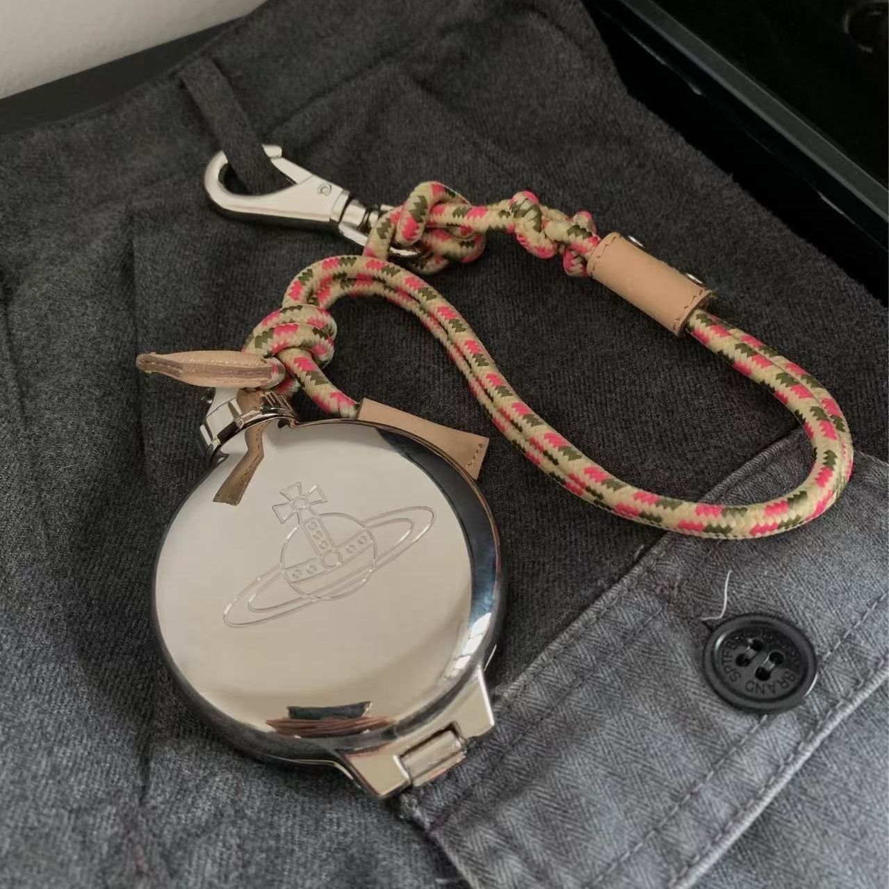 Vivienne Westwood携帯灰皿