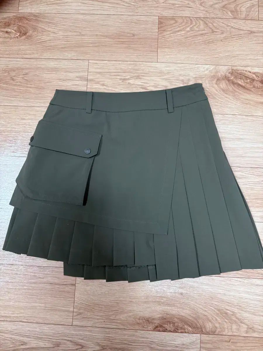 G/FORE(ジーフォア) スカート