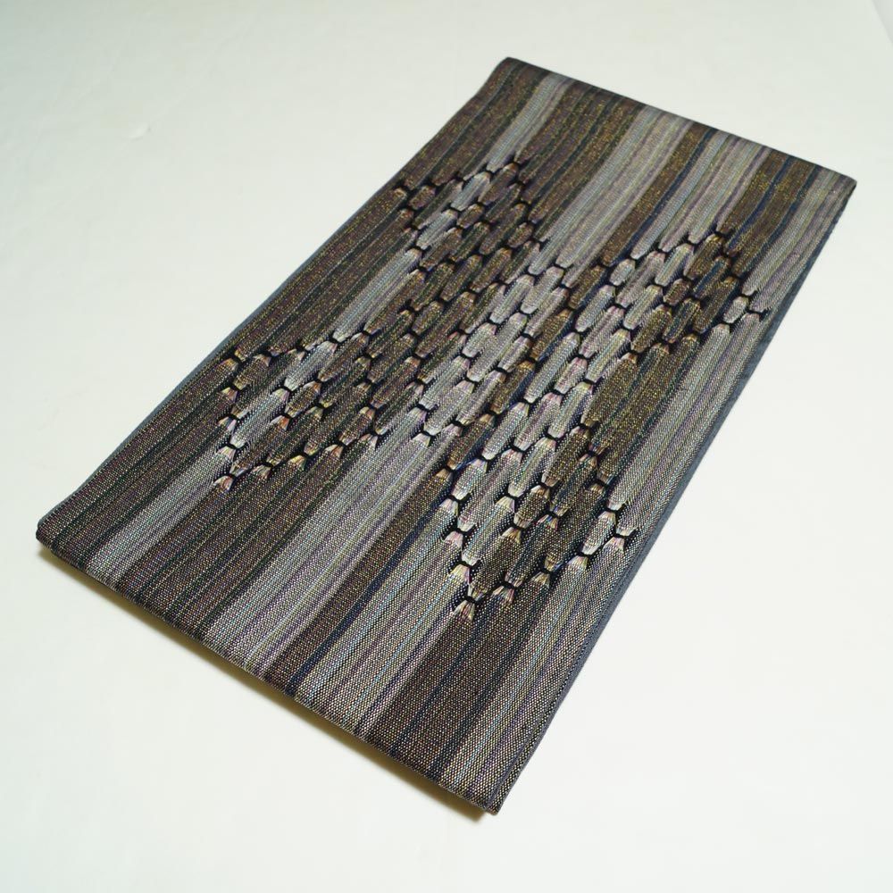 洒落袋帯 未使用品 縞に菱模様 リボン刺繍 袋帯 お太鼓柄 【送料