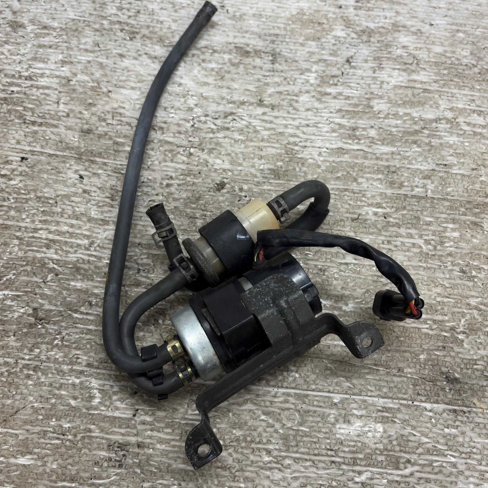 KAWASAKI エリミネーター250V VN250A 燃料ポンプ カワサキ