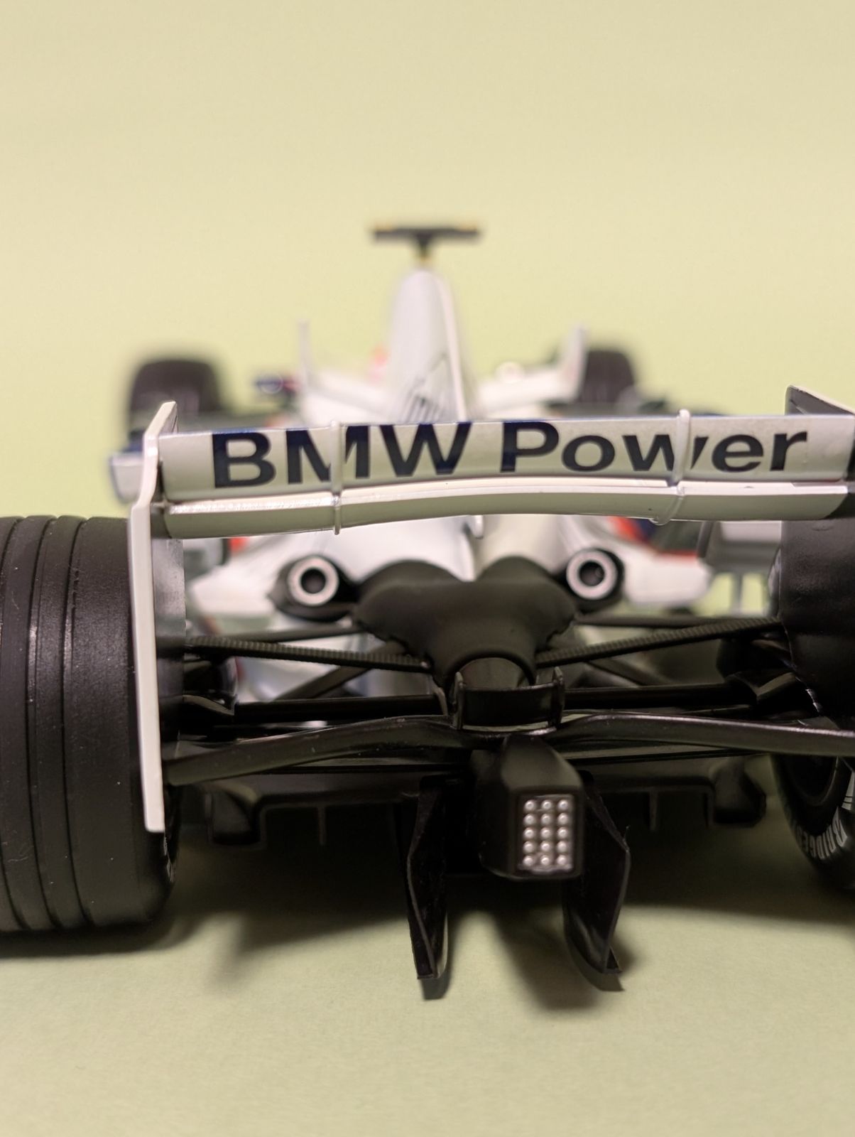 1/18 2台セット ミニチャンプス BMWザウバー F1．08 - メルカリ