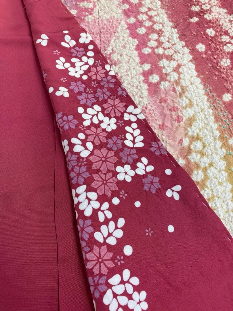 振袖 仮絵羽 滝泰 ふりおぼろ 相良刺繍 銀通し 正絹 未仕立て品 八掛付き 振袖 仮絵羽 滝泰 ふりおぼろ 相良刺繍 正絹 未仕立て品 八掛付き