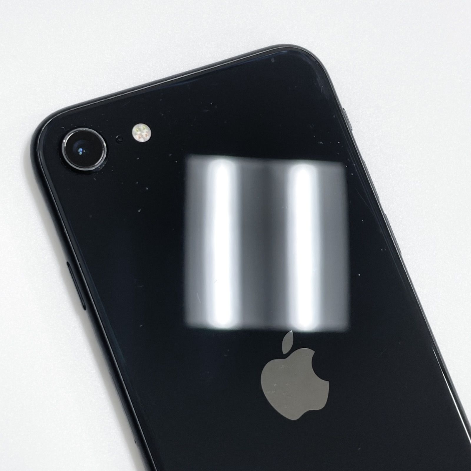 iPhoneSE 第2世代 64GB バッテリー77％(劣化) ブラック 最高 docomo