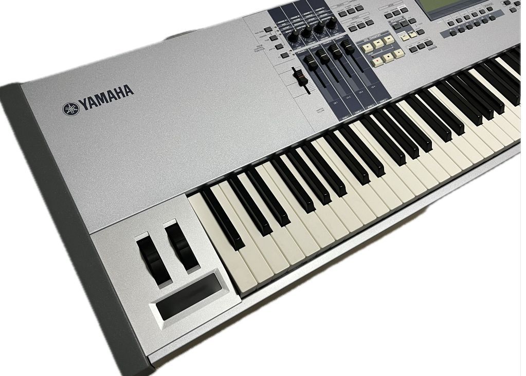 YAMAHA ヤマハ MOTIF ES8 モチーフ 88鍵盤 シンセサイザー ギグケース付属 PLG150-AN プラグインボード付属 - メルカリ