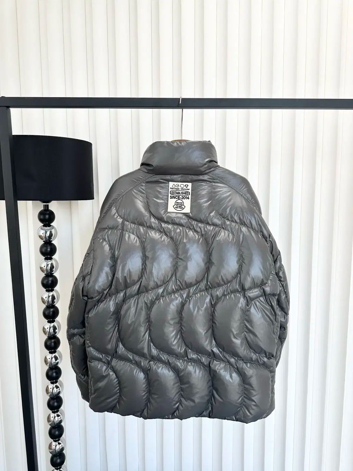 MONCLER グレー ダウンジャケット グレー Couyere ショートダウンジャケット : ショートダウン