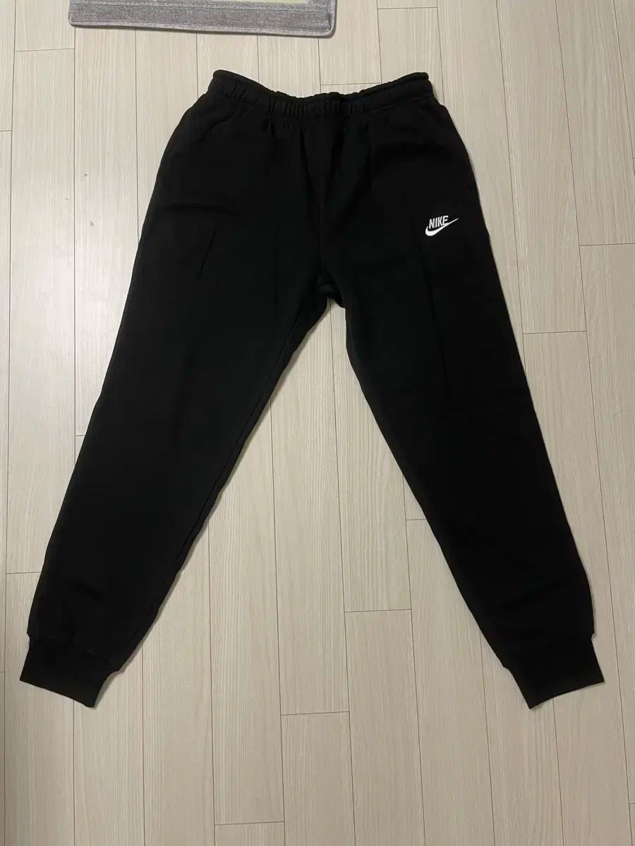 Nike ナイキ 黒 トレーナー パンツ m サイズ