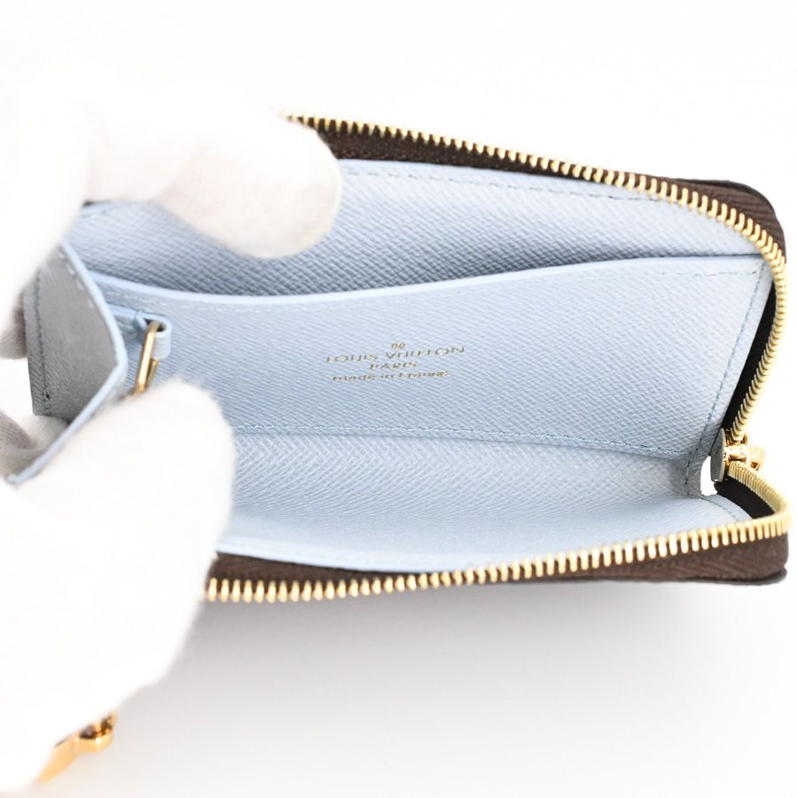 VUITTON