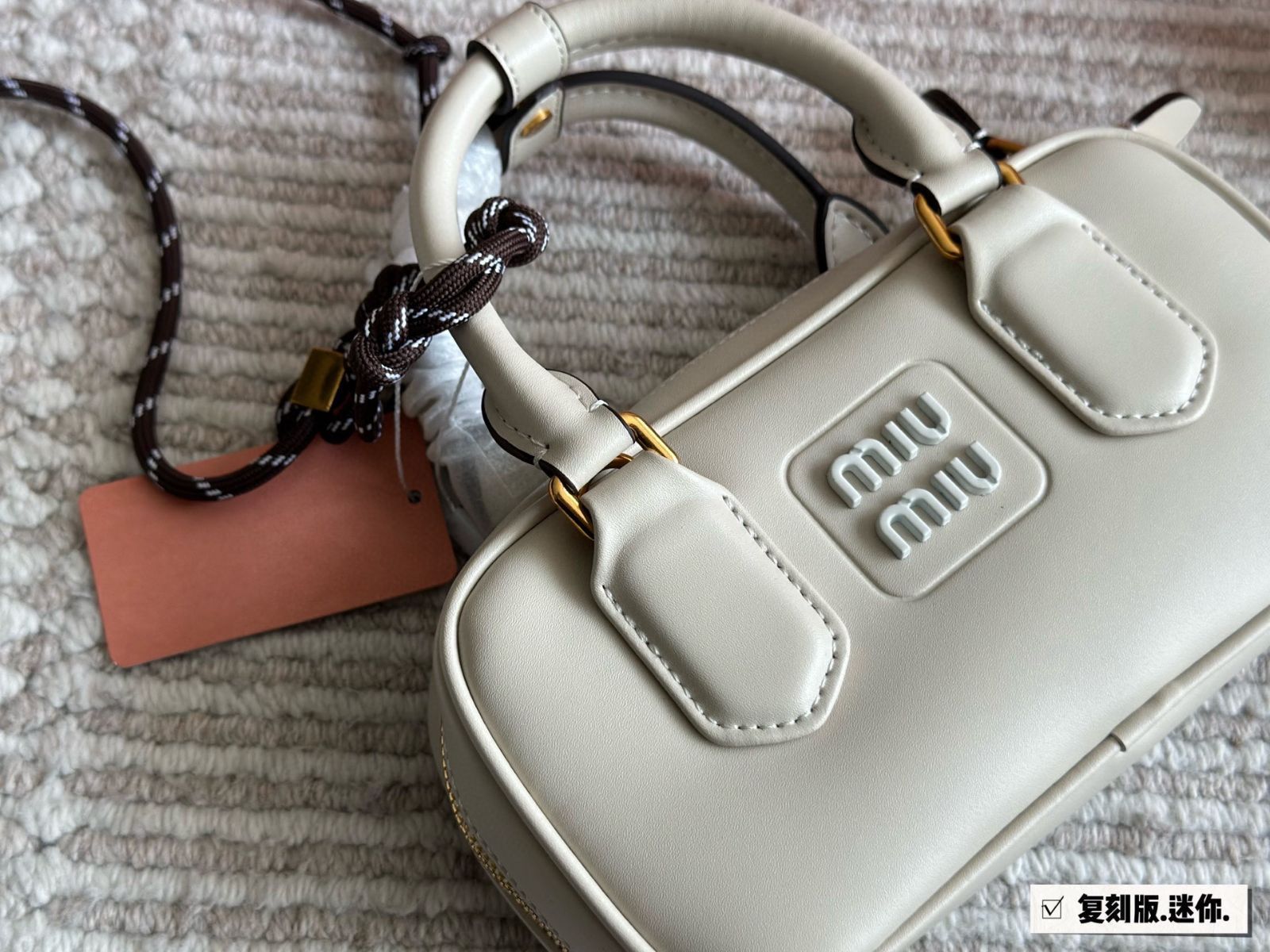 7月6まで 限定値下miumiu ボウリングバッグ　ブラック ブラック レザー ボー バッグ | Miu Miu