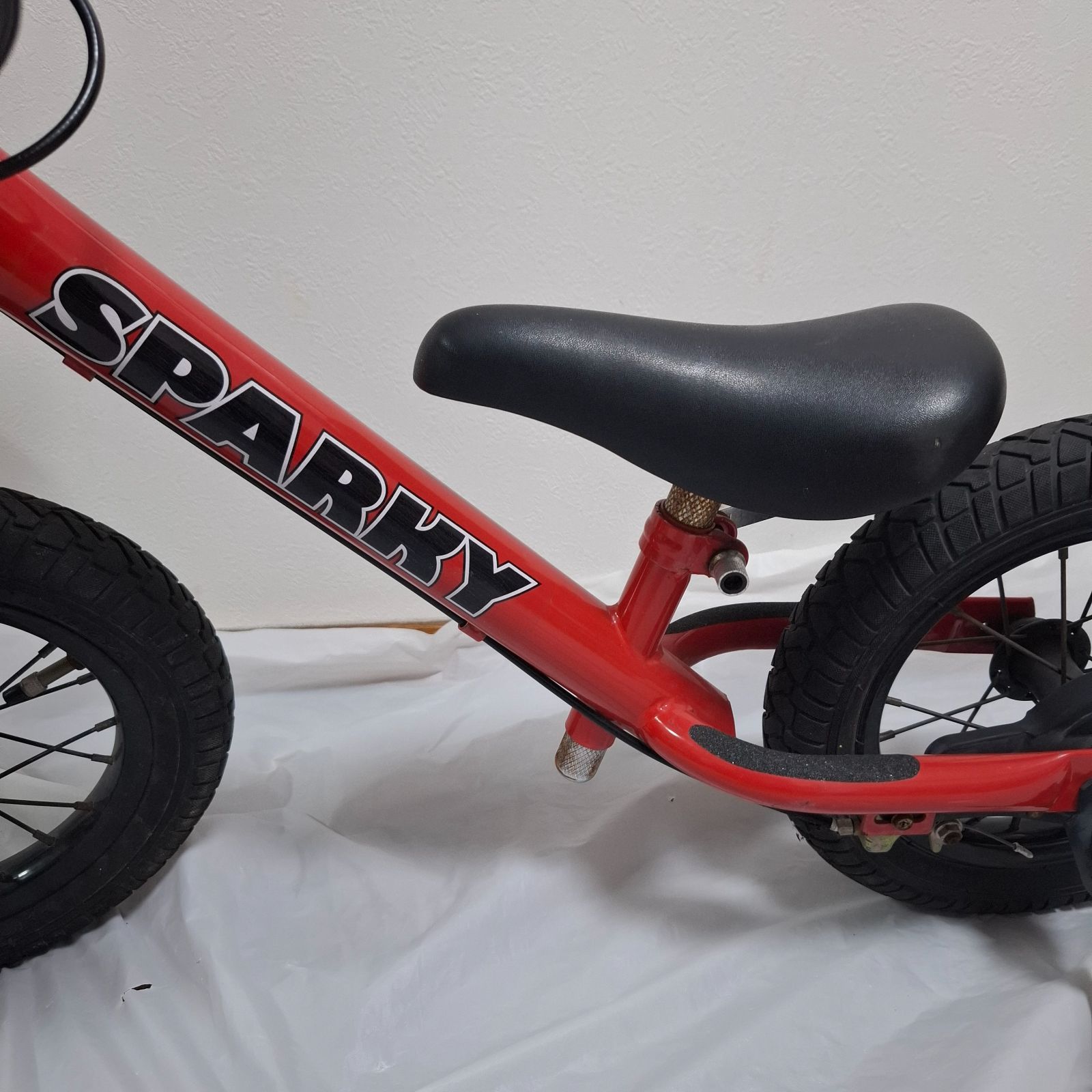 スパーキー　SPARKY　自転車　赤 SPARKY スパーキー RED レッド （2024年12月】キックバイク
