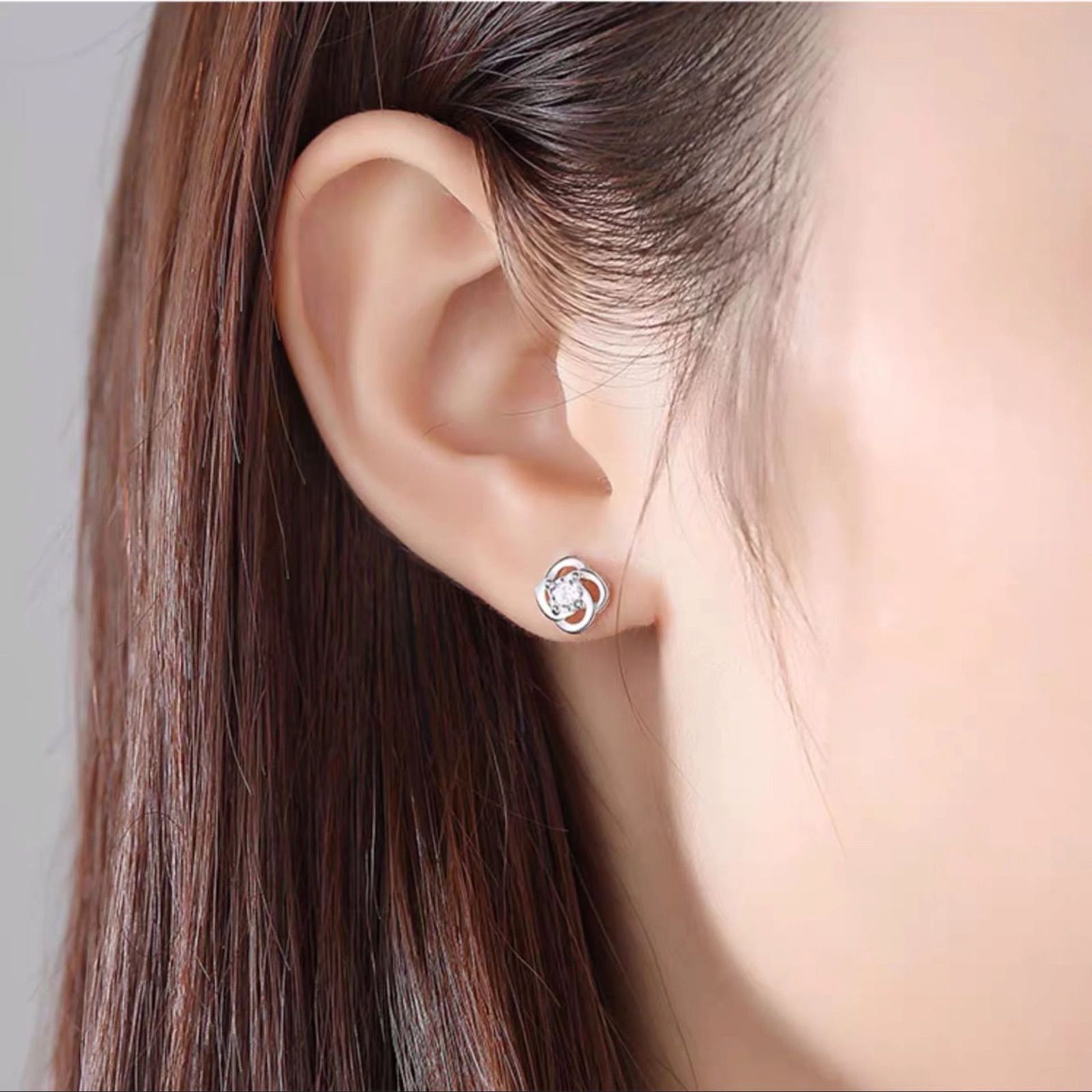 フラワー 花 ピアス シルバー【両耳セット】 - メルカリ