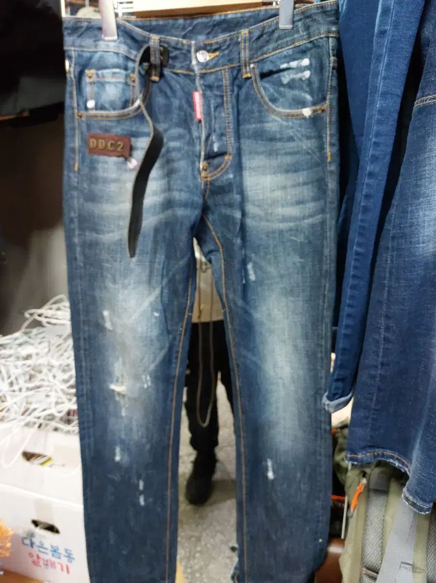 31 DSQUARED(ディースクエアード) デニム
