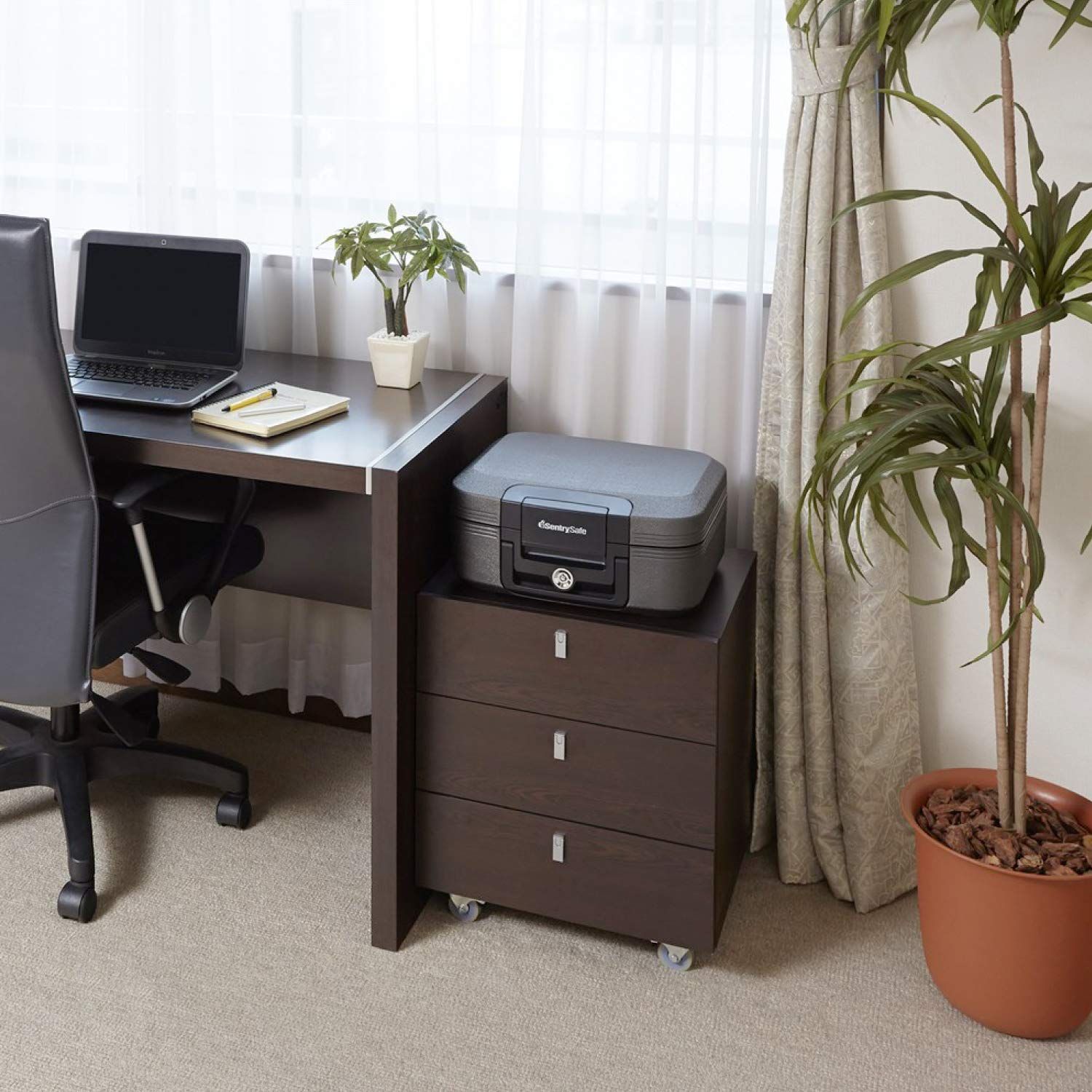  SENTRY セントリー 金庫 家庭用 ETL規格 72時間 防水 UL規格 30分 耐火 手提げ 収納ボックス 鍵付き 7.8 L A 4 チューブラーキー ブラック その他 フェイスケア