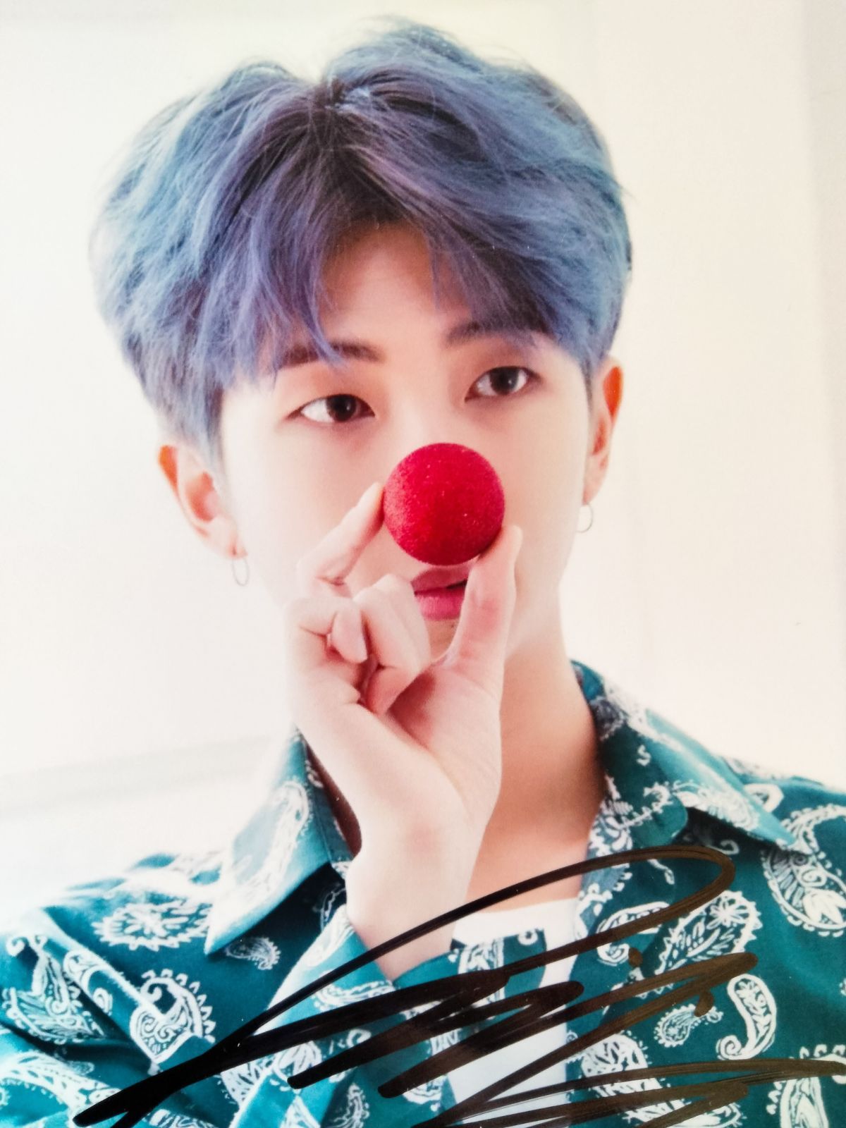 セール中…RM直筆サイン入り2Lサイズ写真‥BTS…防弾少年団…1 RM直筆サイン入り2Lサイズ写真‥BTS…防弾少年団… - メルカリ