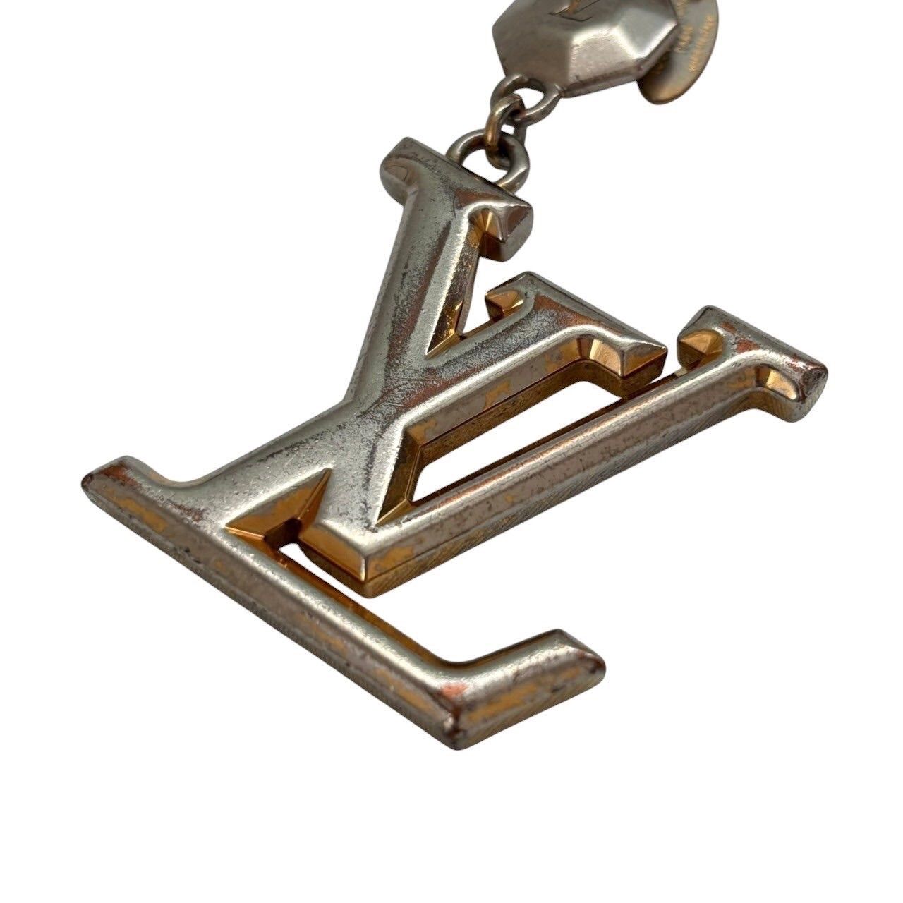LOUISVUITTONルイヴィトンファセットチャームキーホルダーM65216 LOUIS VUITTON ルイヴィトン キーホルダー 金 M65216 キーリング