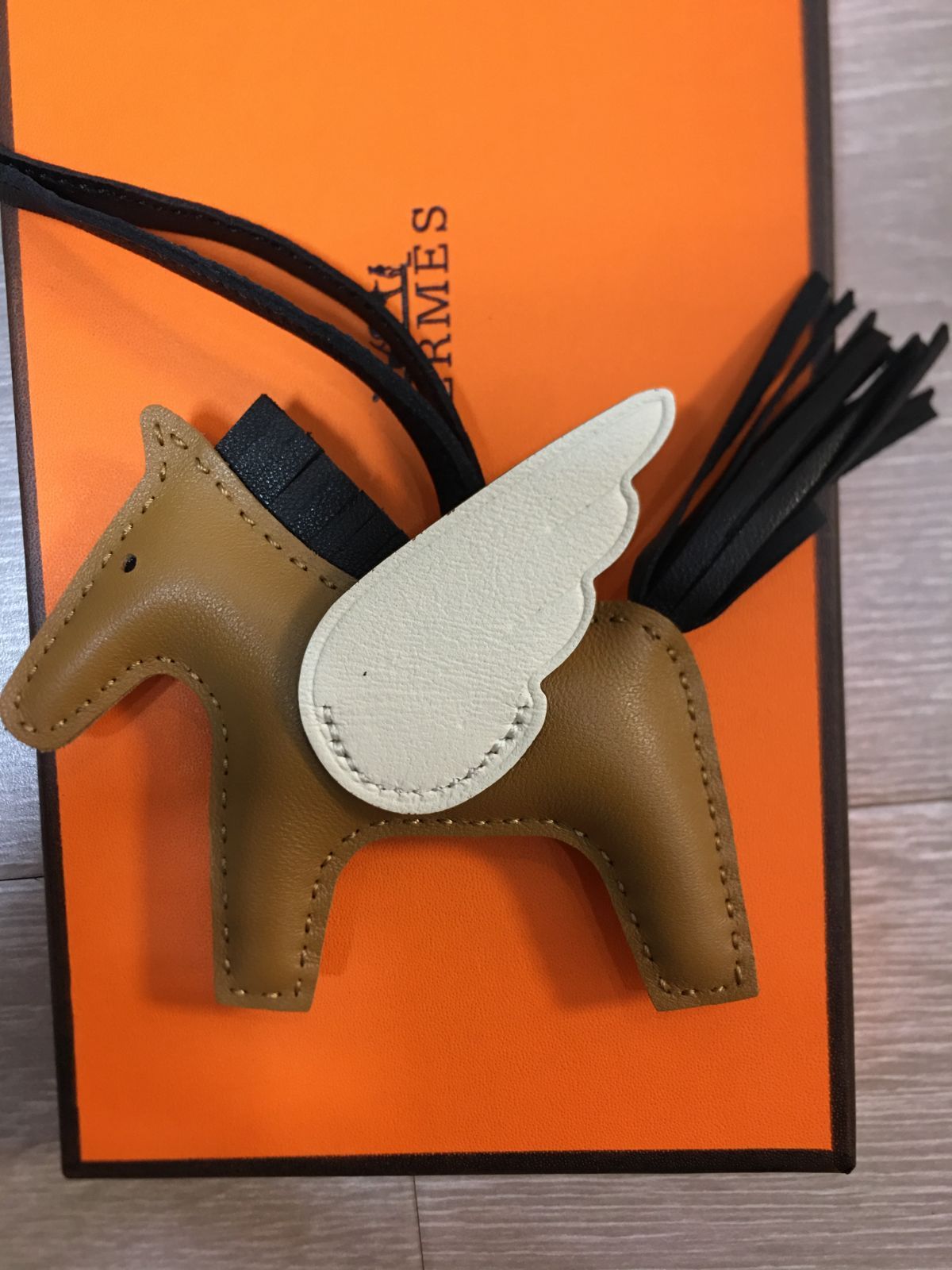 HERMES エルメス ペガサスチャーム 新品未使用 - メルカリ